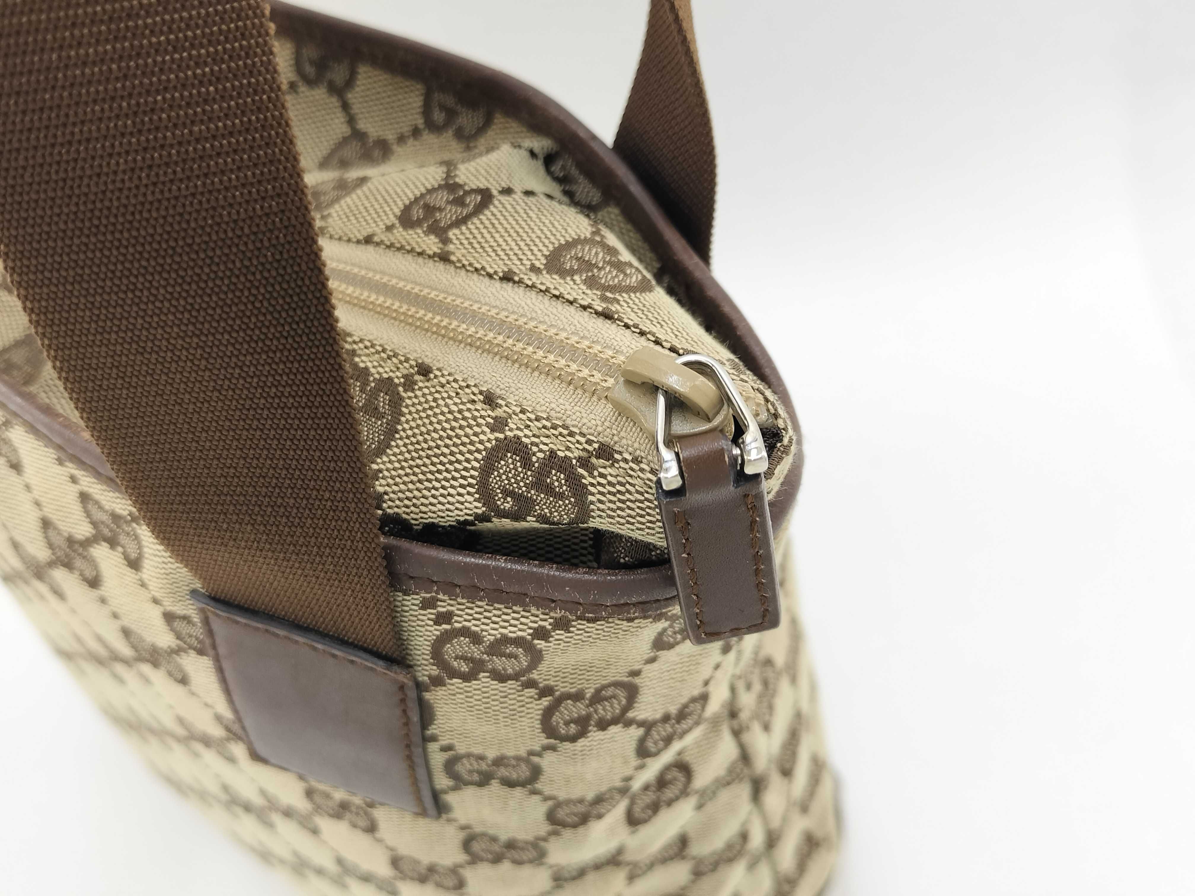 GG Canvas Shoulder Tote Bag — view 4