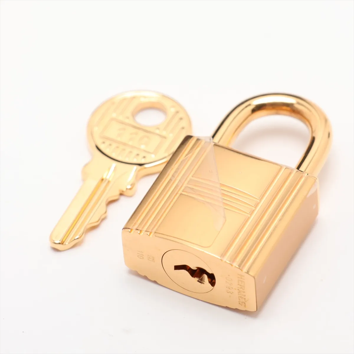 Picotin Lock 22 MM, Taurillon Clemence leather, Deep Blue, Gold hardware, Condition B: 2023 — view 9