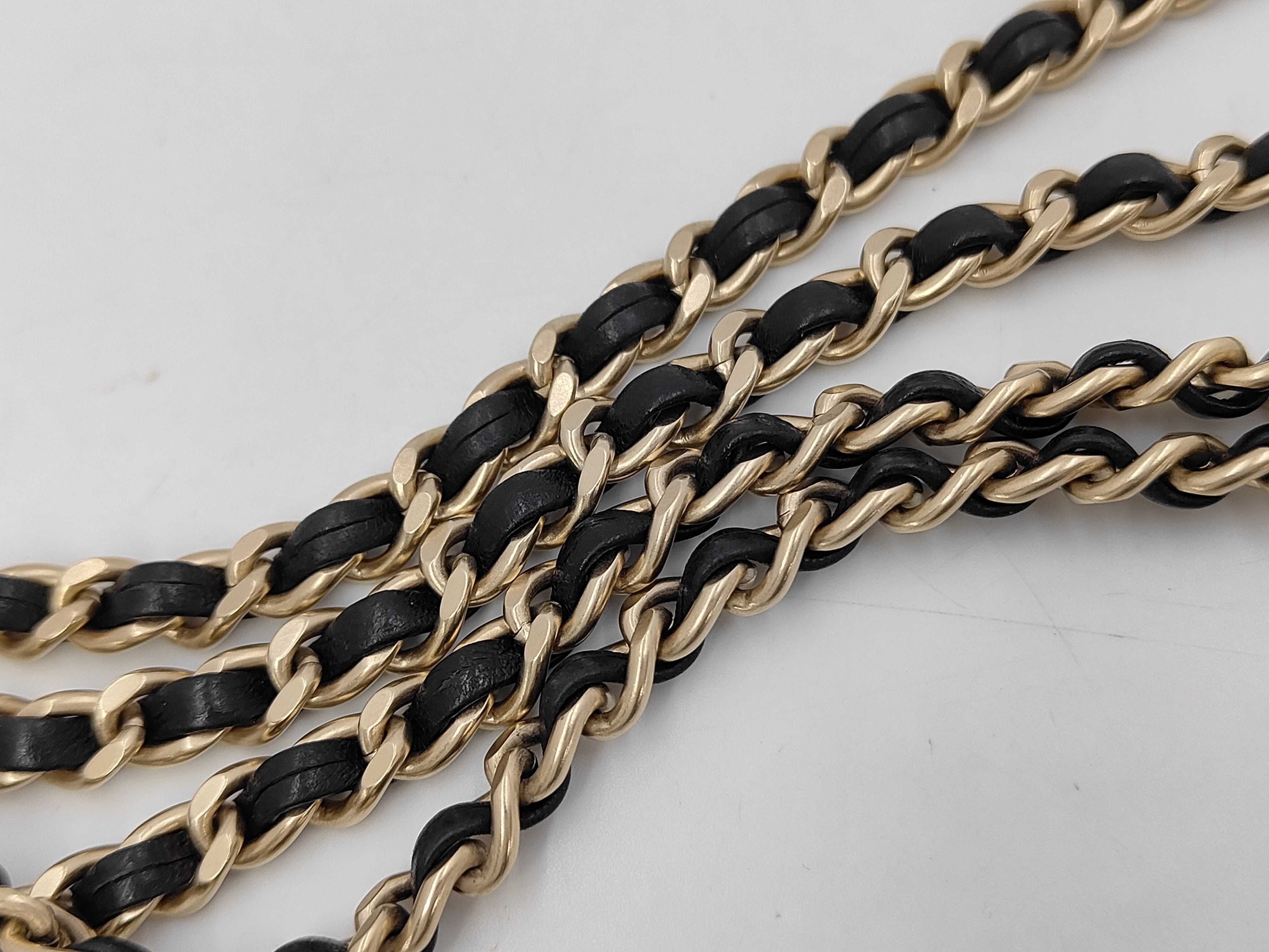 Chain Belt Long Necklace Turnlock B12P Leather Gold x Black Necklace — view 5