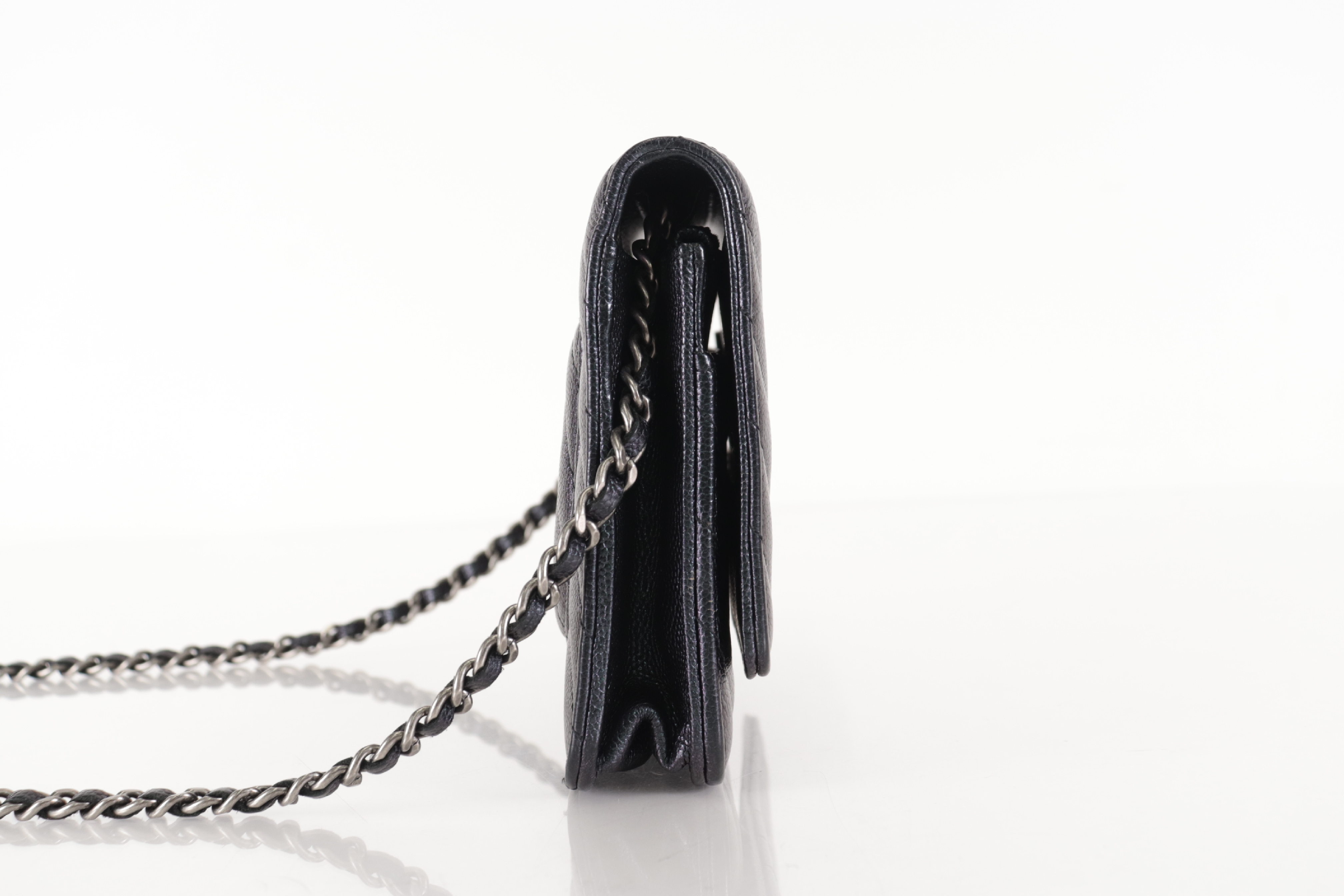 Chevron Caviar Chain Wallet, Series 24, Shoulder Bag — view 4