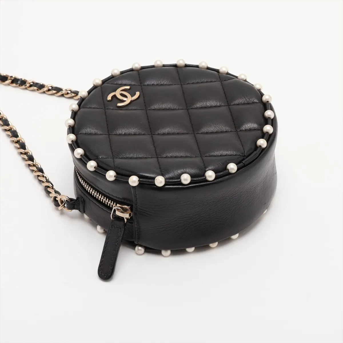 Matelassé Lambskin Chain Shoulder Bag, Round, Black with Gold Hardware, 29315148, Serial Number 29 — view 4