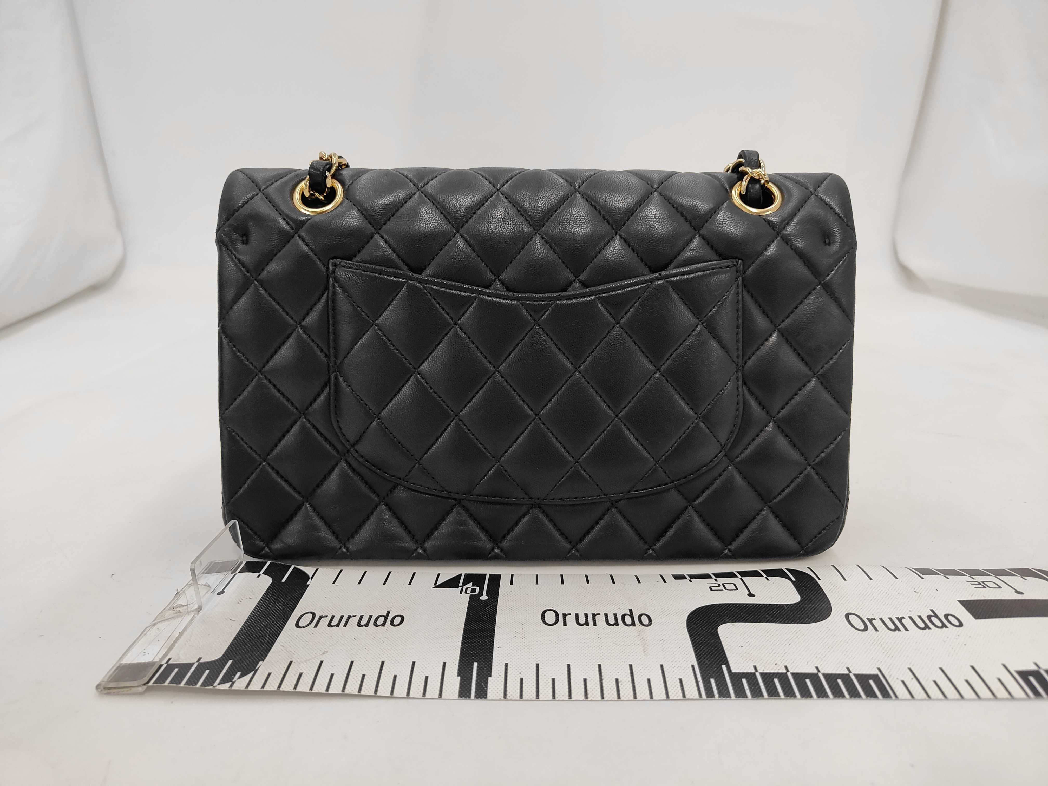 Matelassé 25 Double Flap Double Chain Lambskin Shoulder Bag — view 2