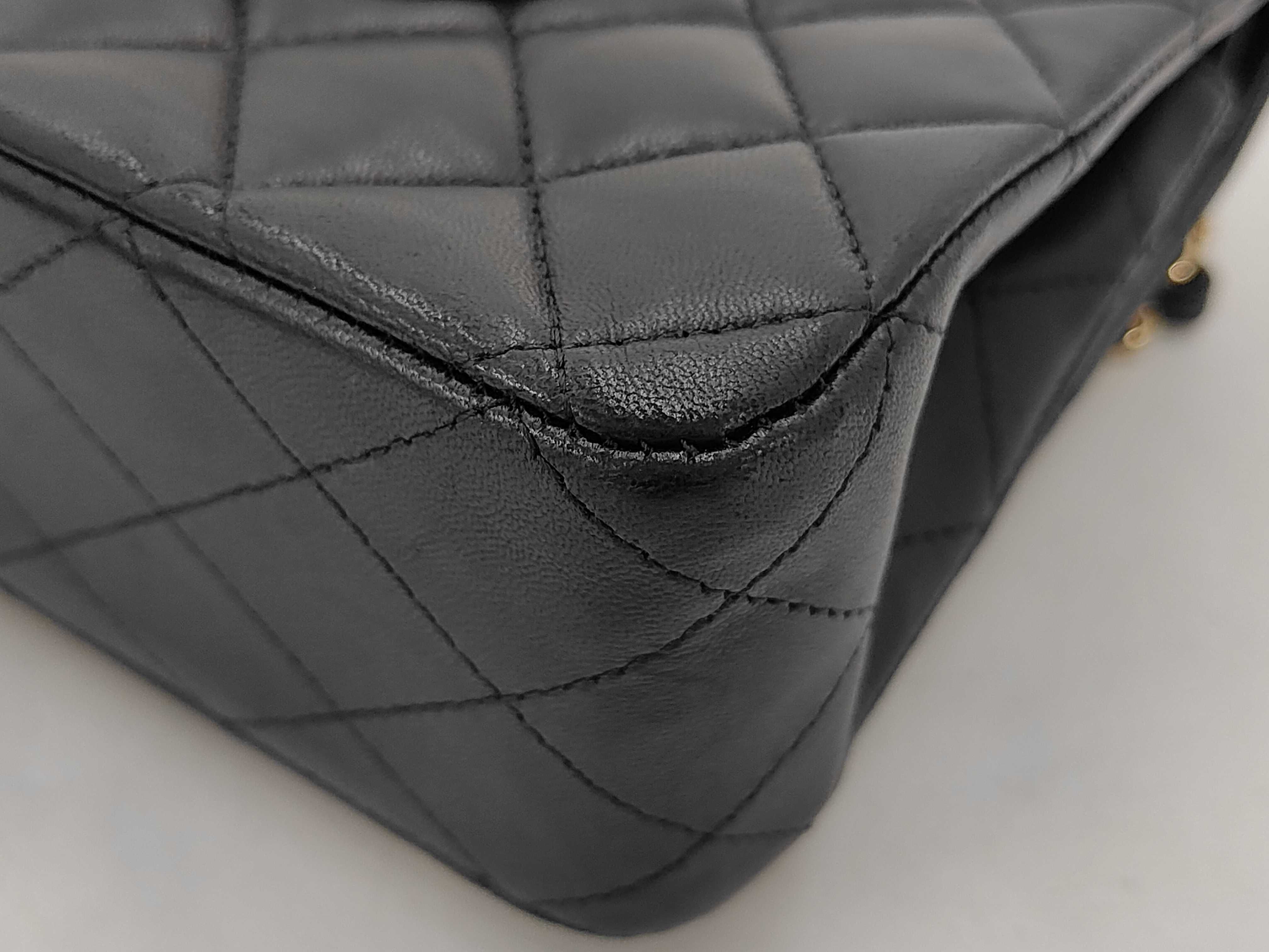 Matelassé 25 Double Flap Double Chain Lambskin Shoulder Bag — view 3