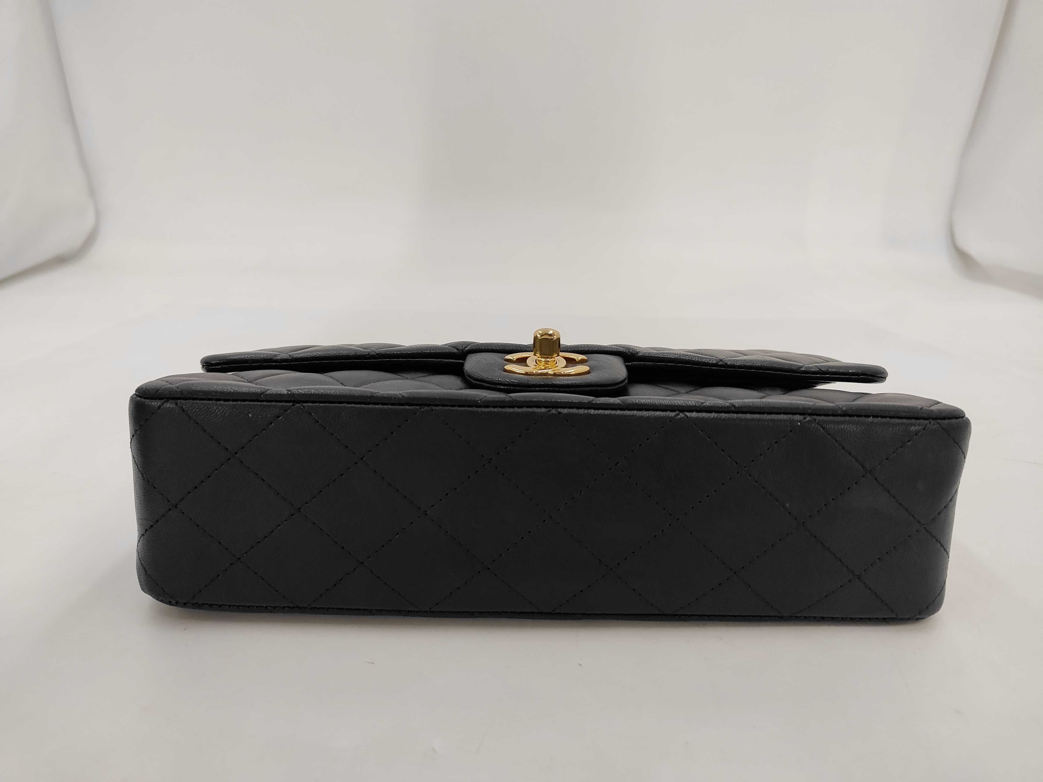 Matelassé 25 Double Flap Double Chain Lambskin Shoulder Bag — view 4