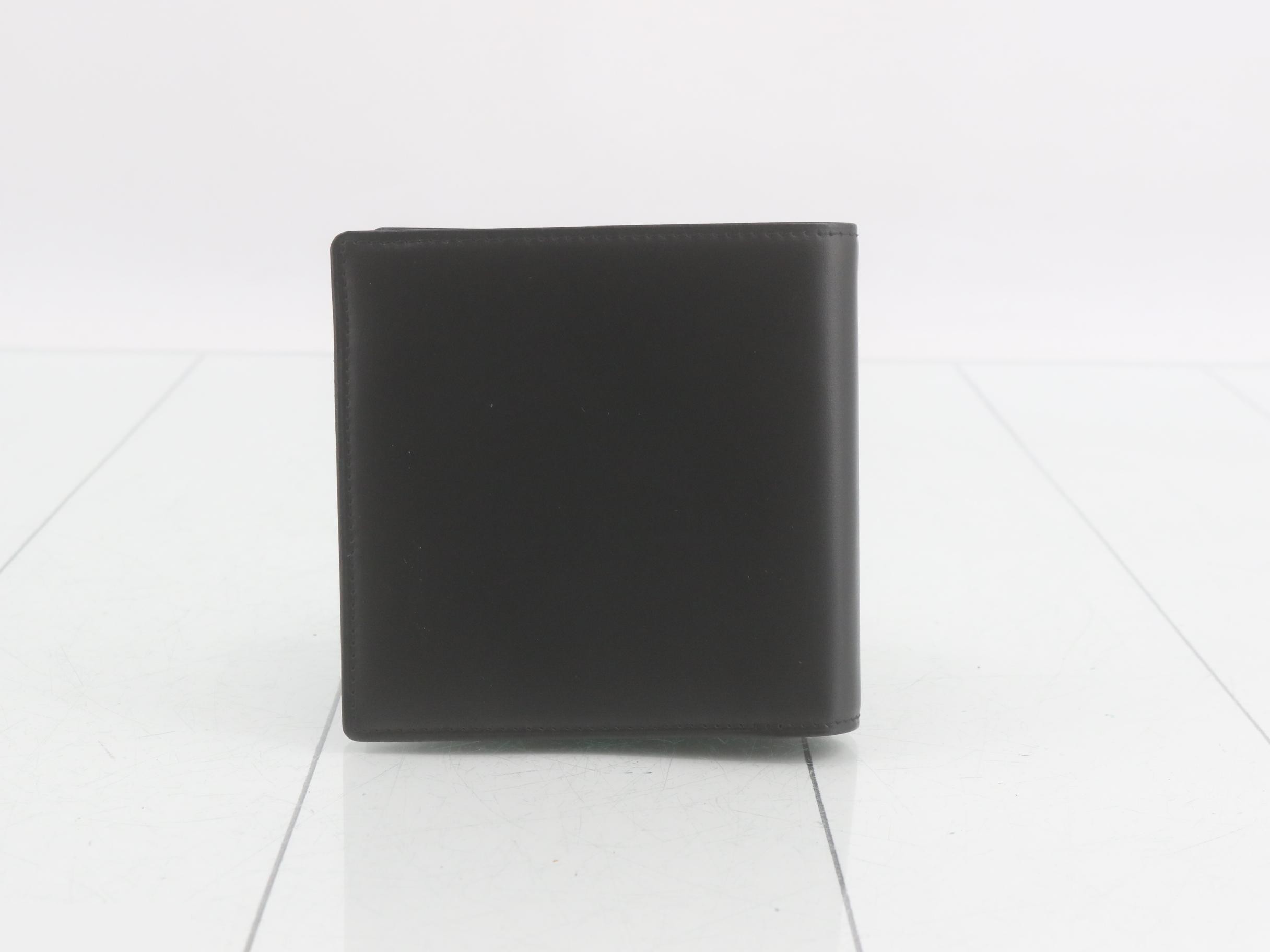 Bi-fold leather wallet, black, with S-shaped hardware. — view 2