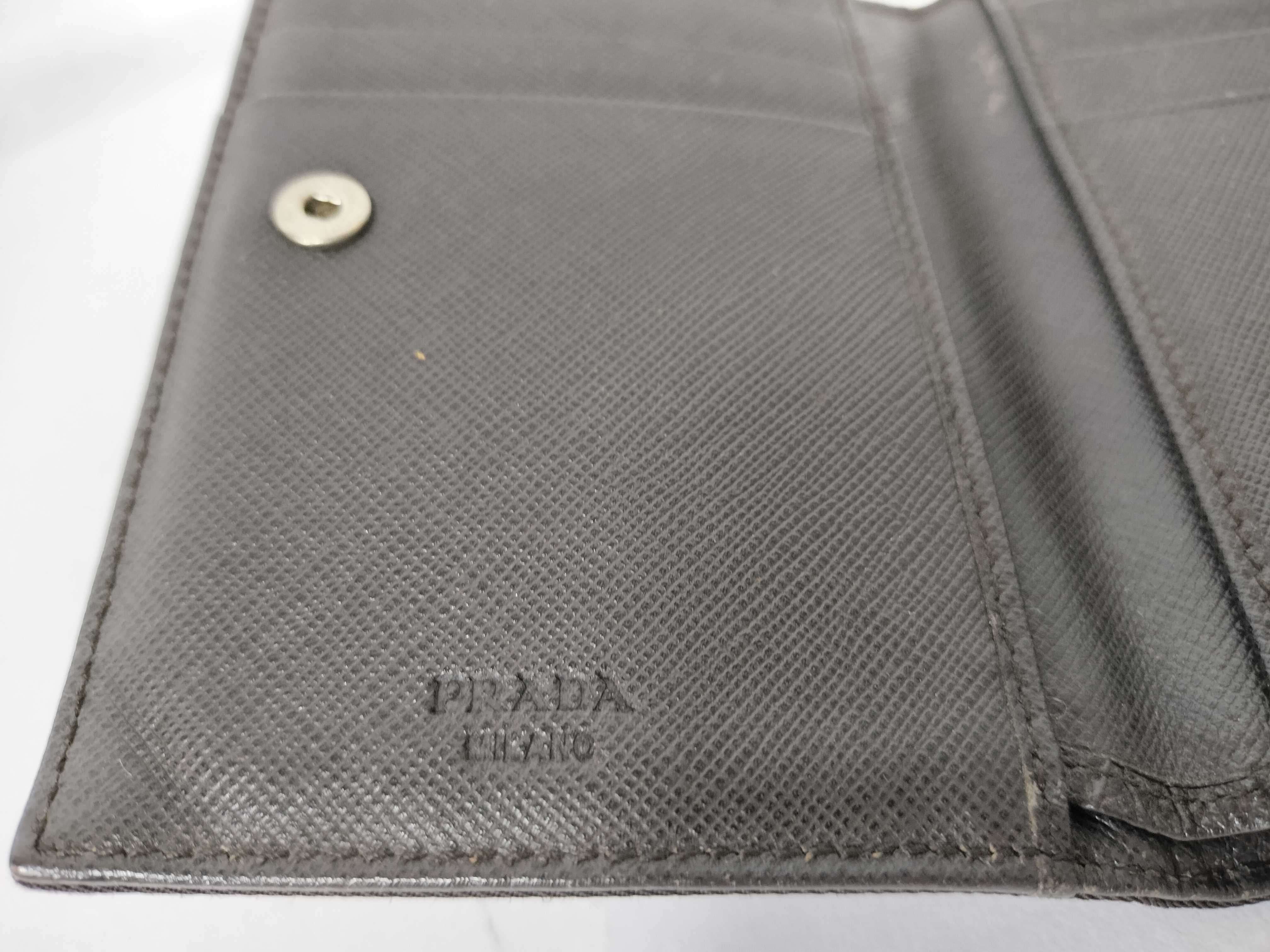 bi-fold wallet — view 11