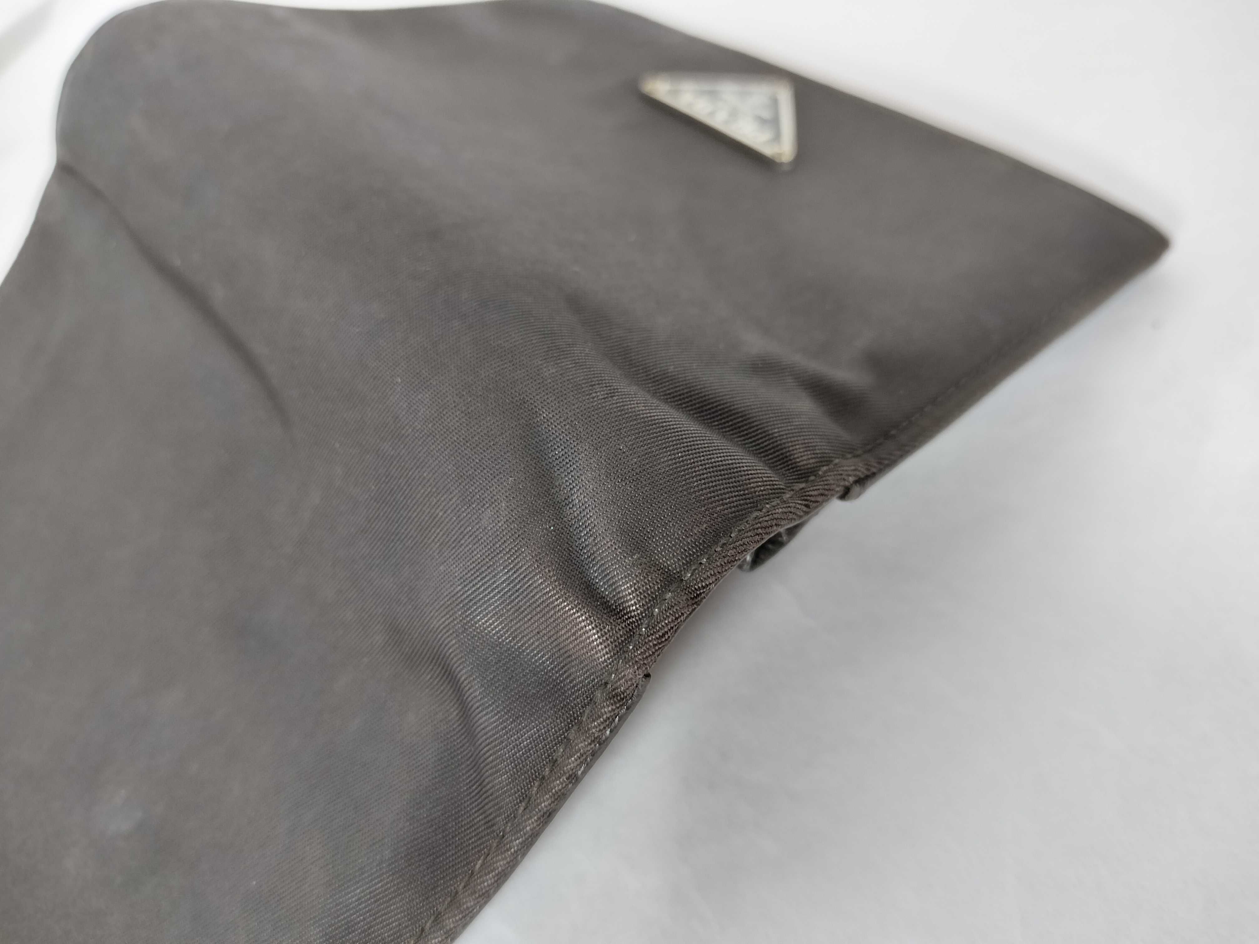 bi-fold wallet — view 3