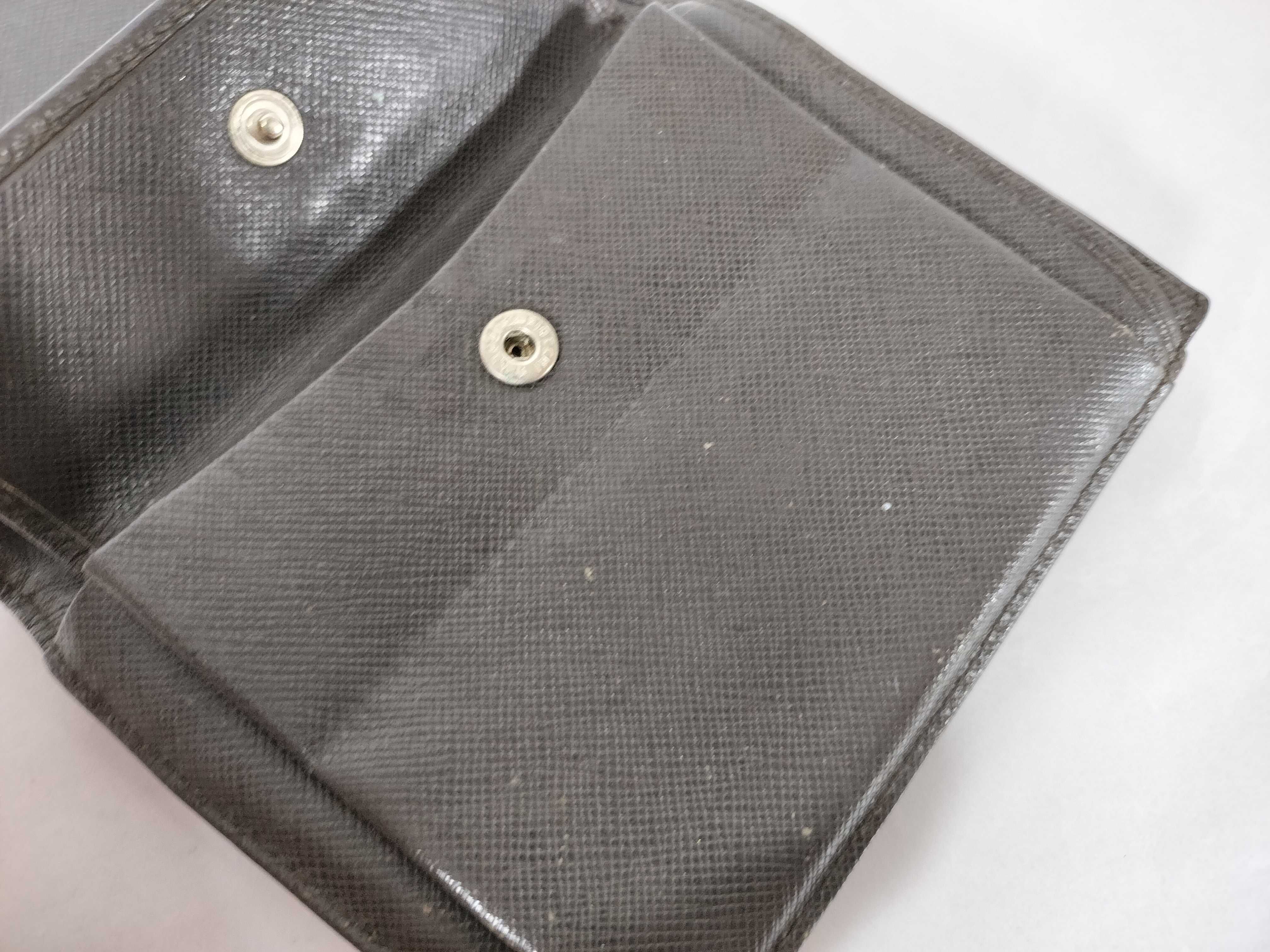 bi-fold wallet — view 8