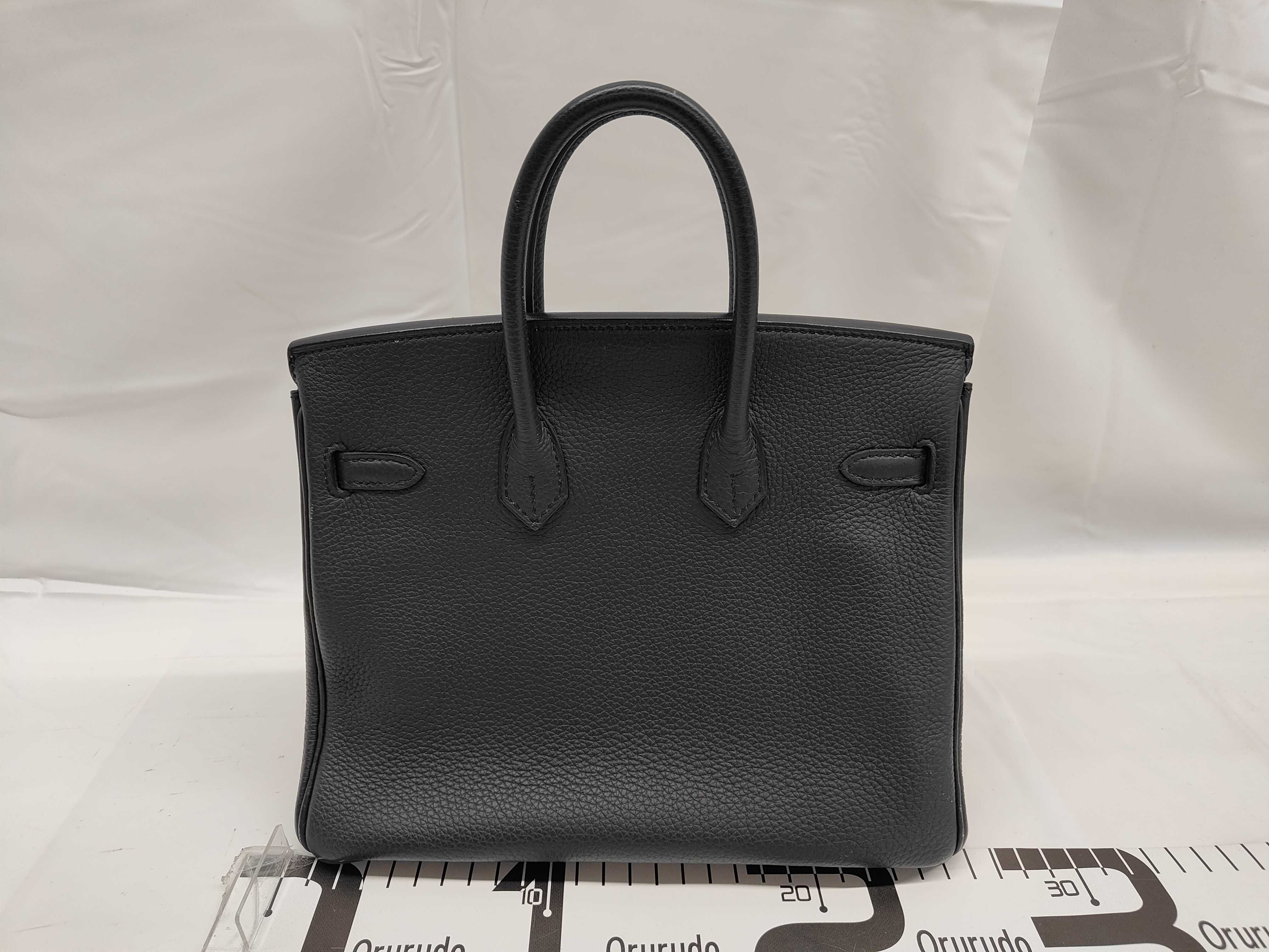 Birkin 25 Togo Gold Hardware T Stamp Handbag — view 2