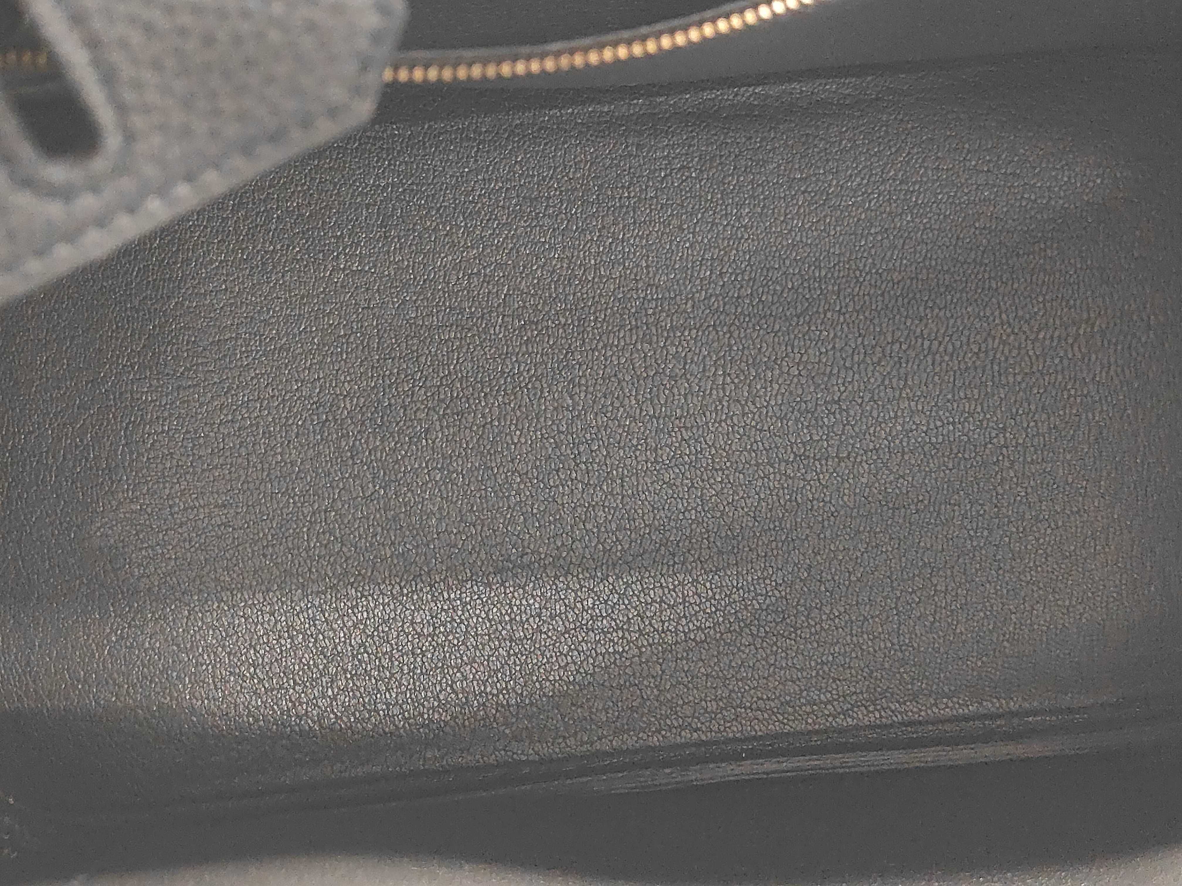 Birkin 25 Togo Gold Hardware T Stamp Handbag — view 11