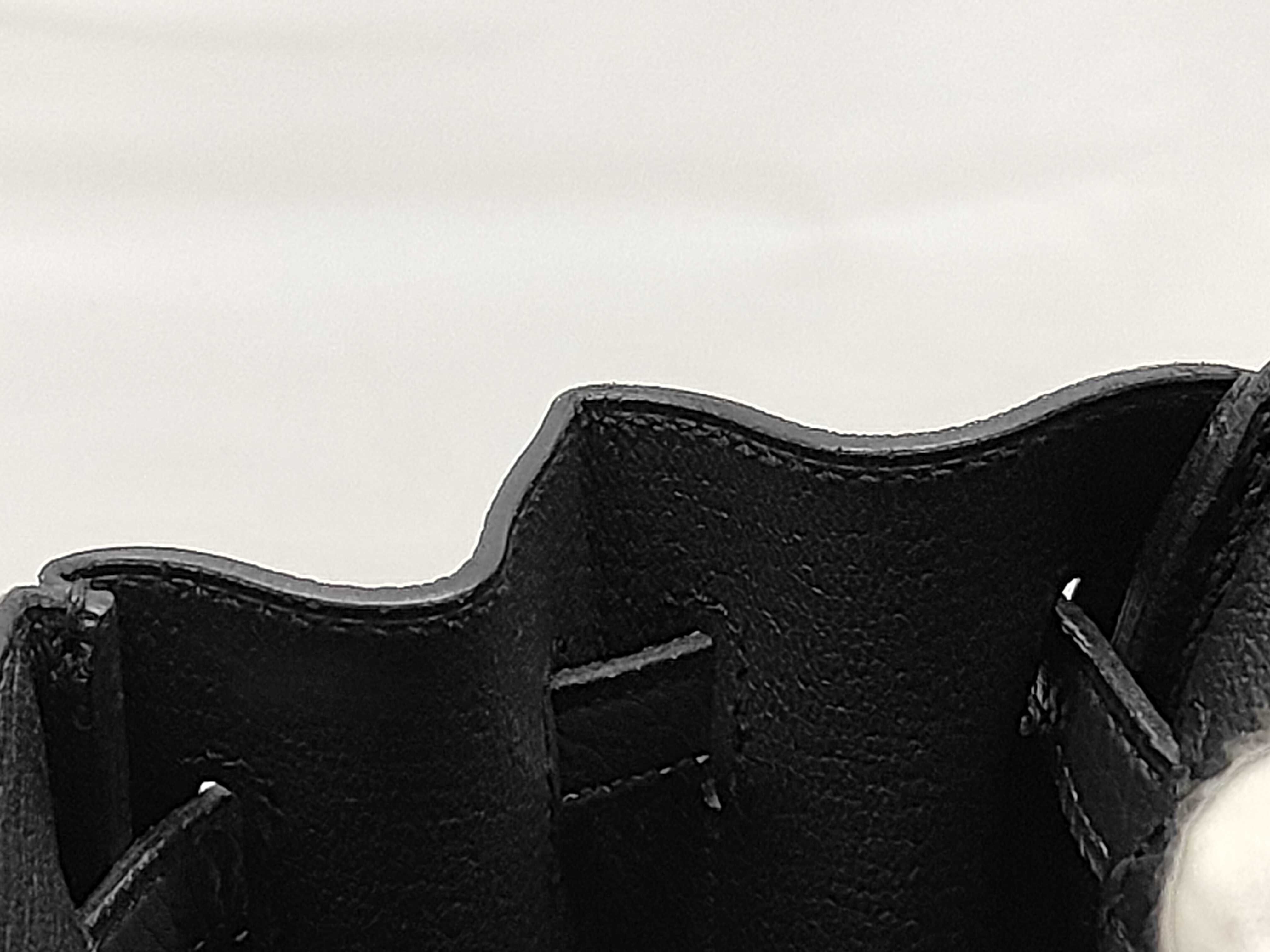Birkin 25 Togo Gold Hardware T Stamp Handbag — view 10
