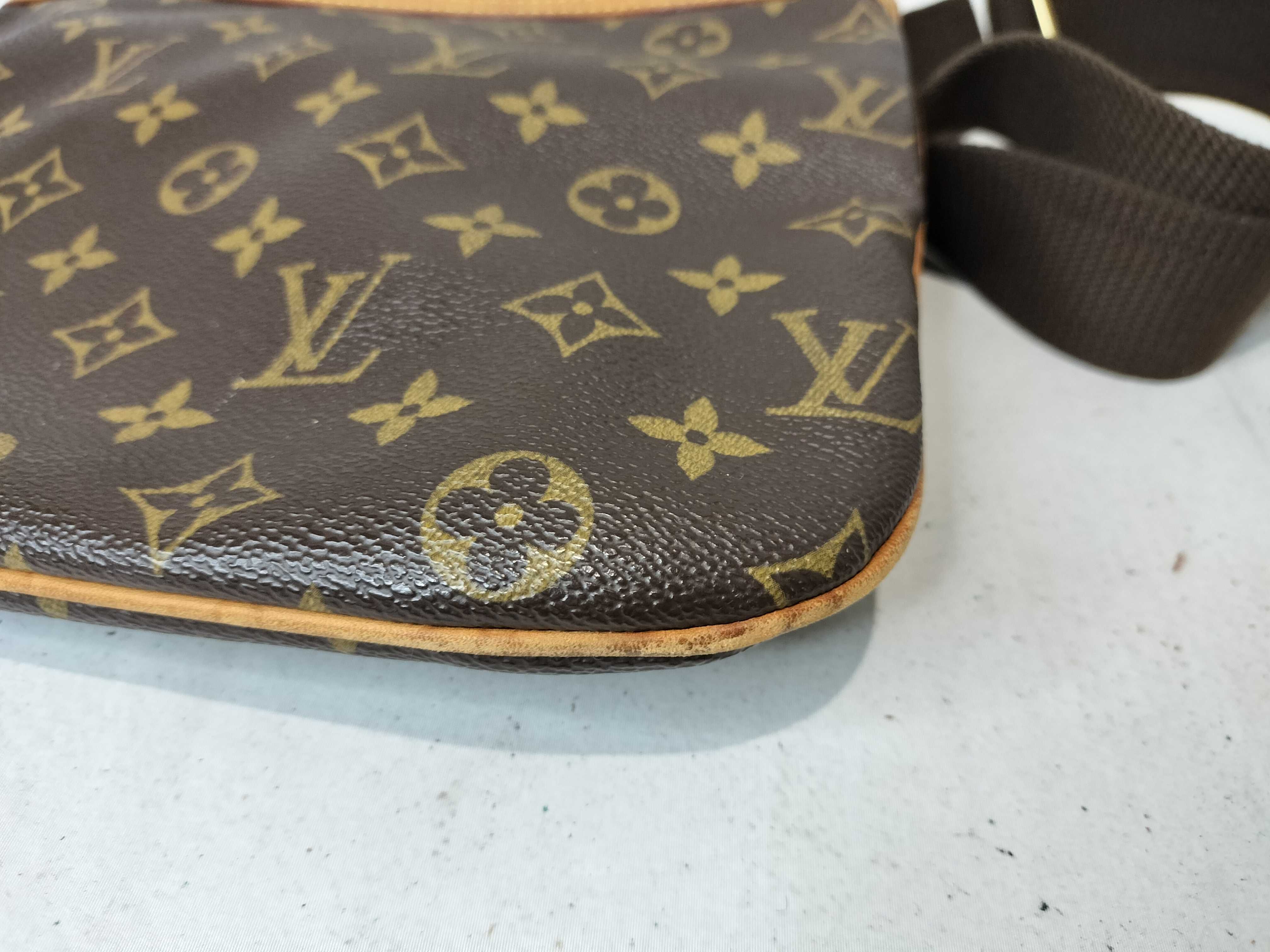 Monogram M40044 Pochette Bosphore Shoulder Bag — view 6