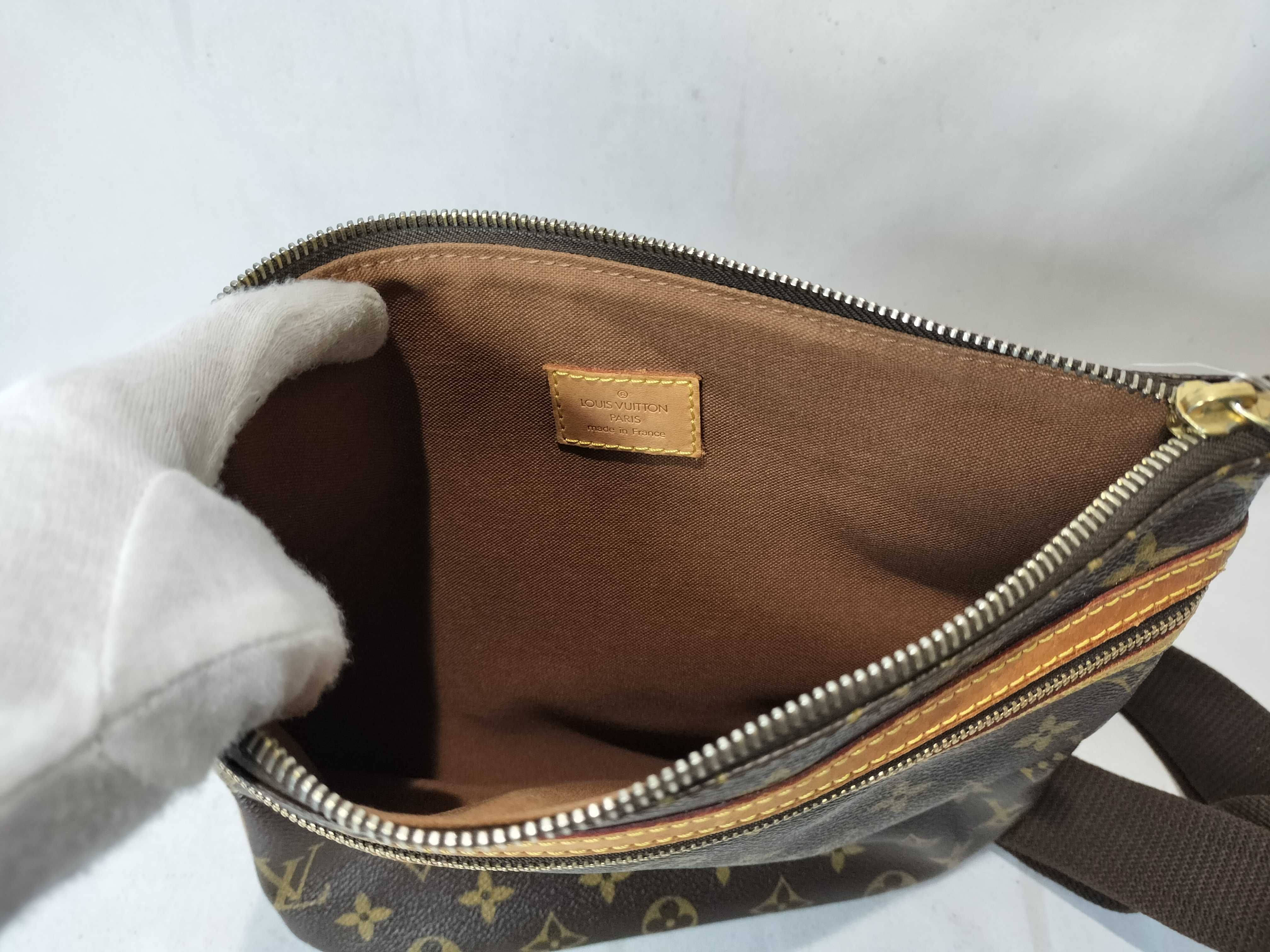 Monogram M40044 Pochette Bosphore Shoulder Bag — view 9