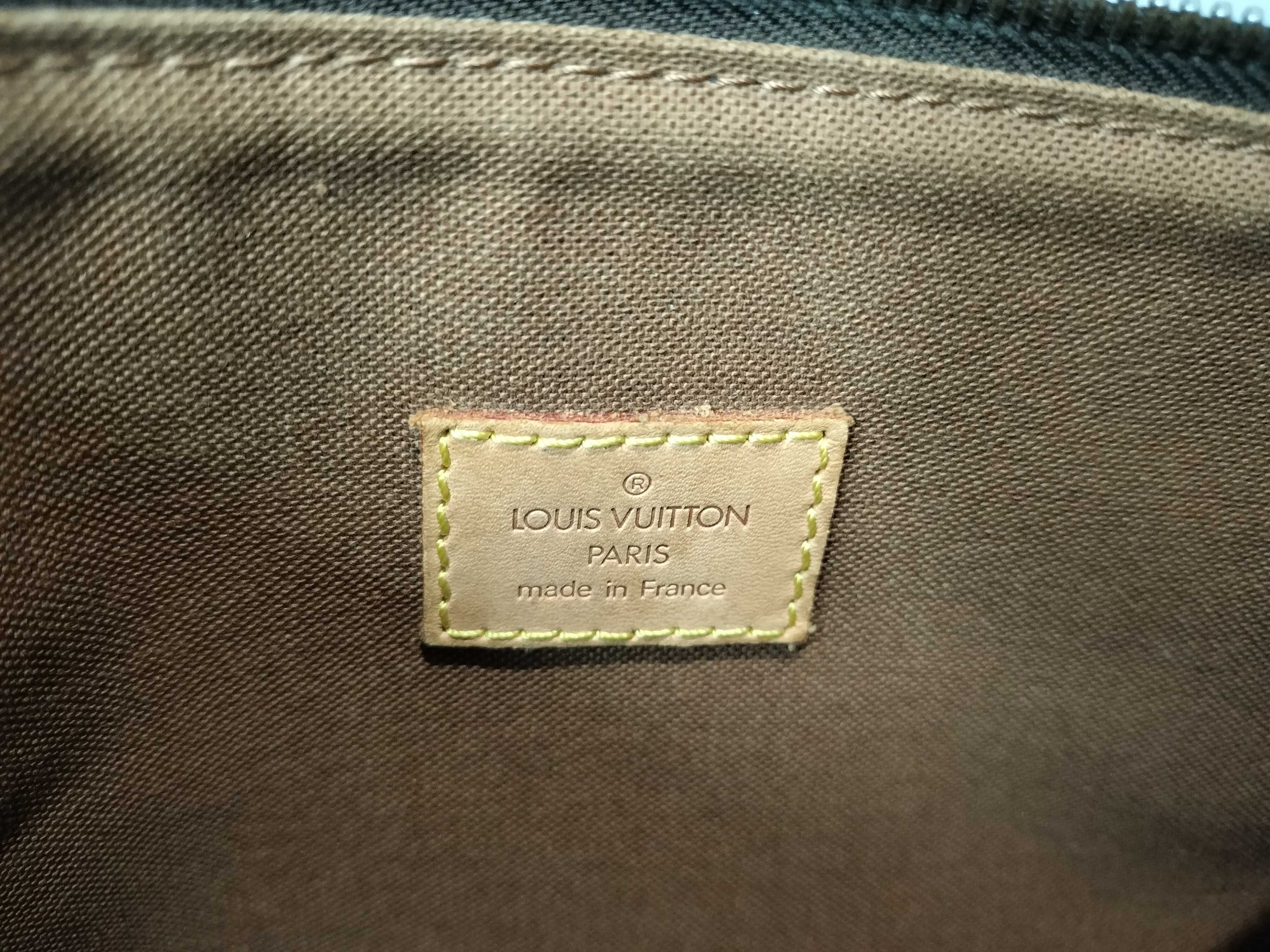 Monogram M40044 Pochette Bosphore Shoulder Bag — view 10