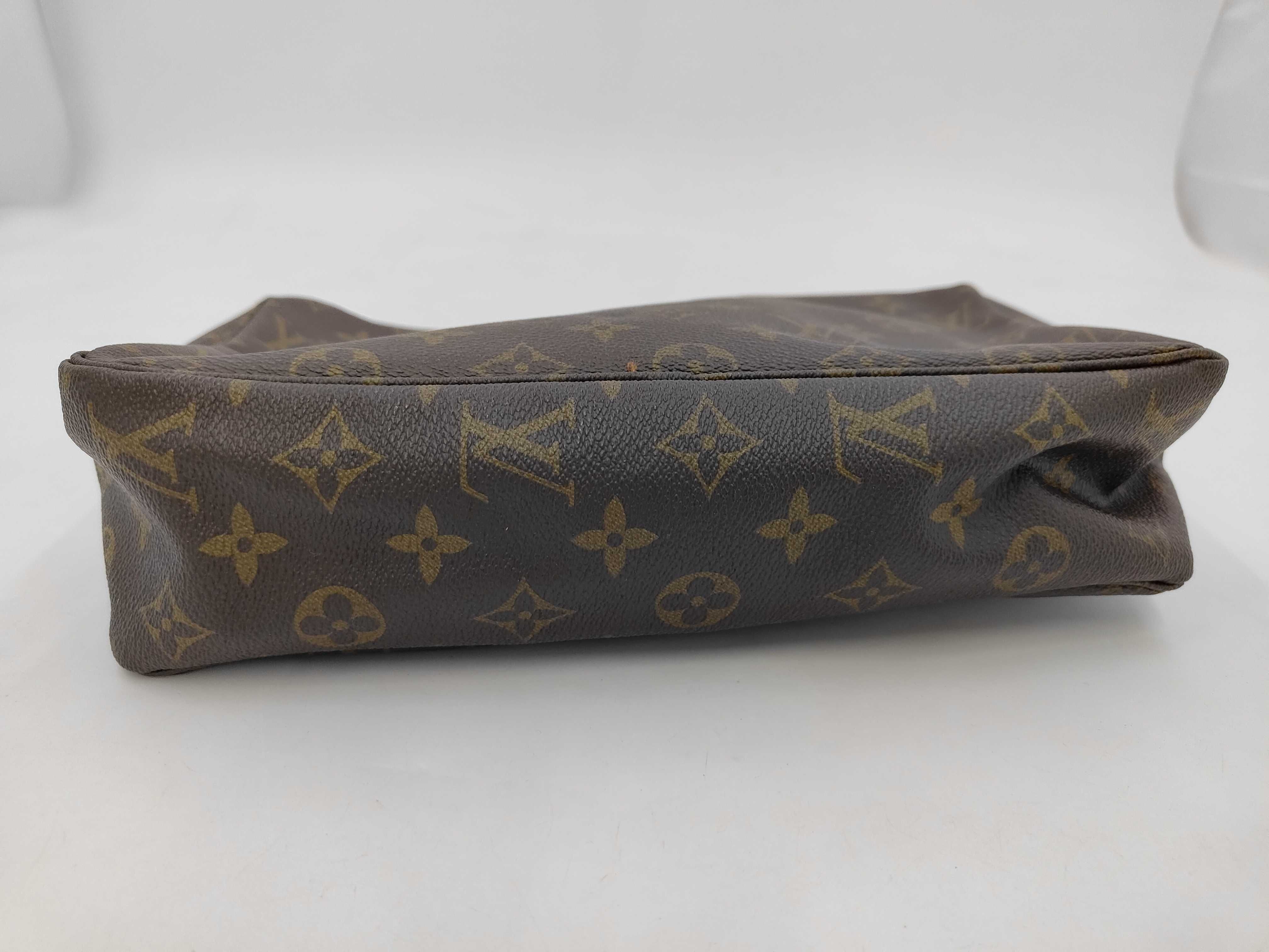Monogram Trouse Toilette 28 M47522 Second Bag — view 3