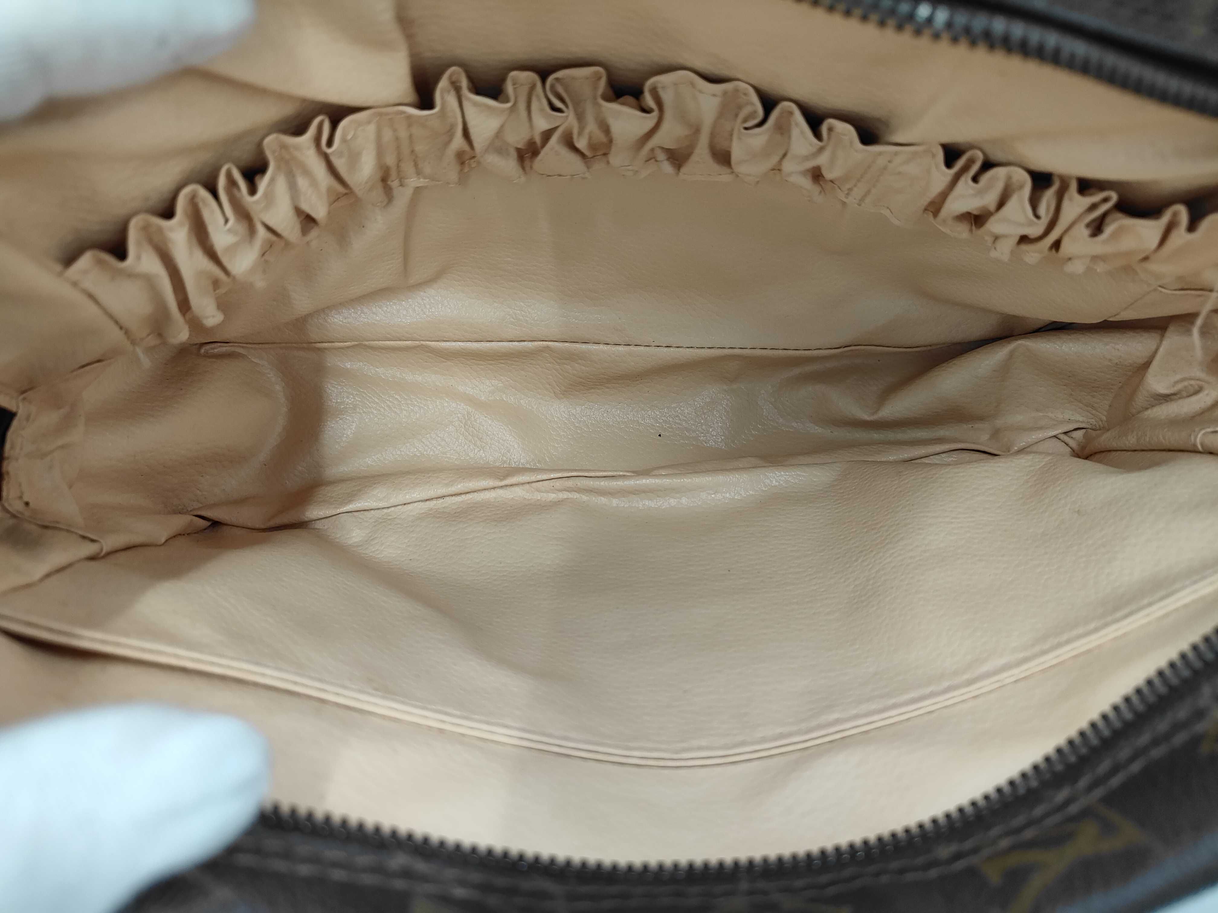 Monogram Trouse Toilette 28 M47522 Second Bag — view 5