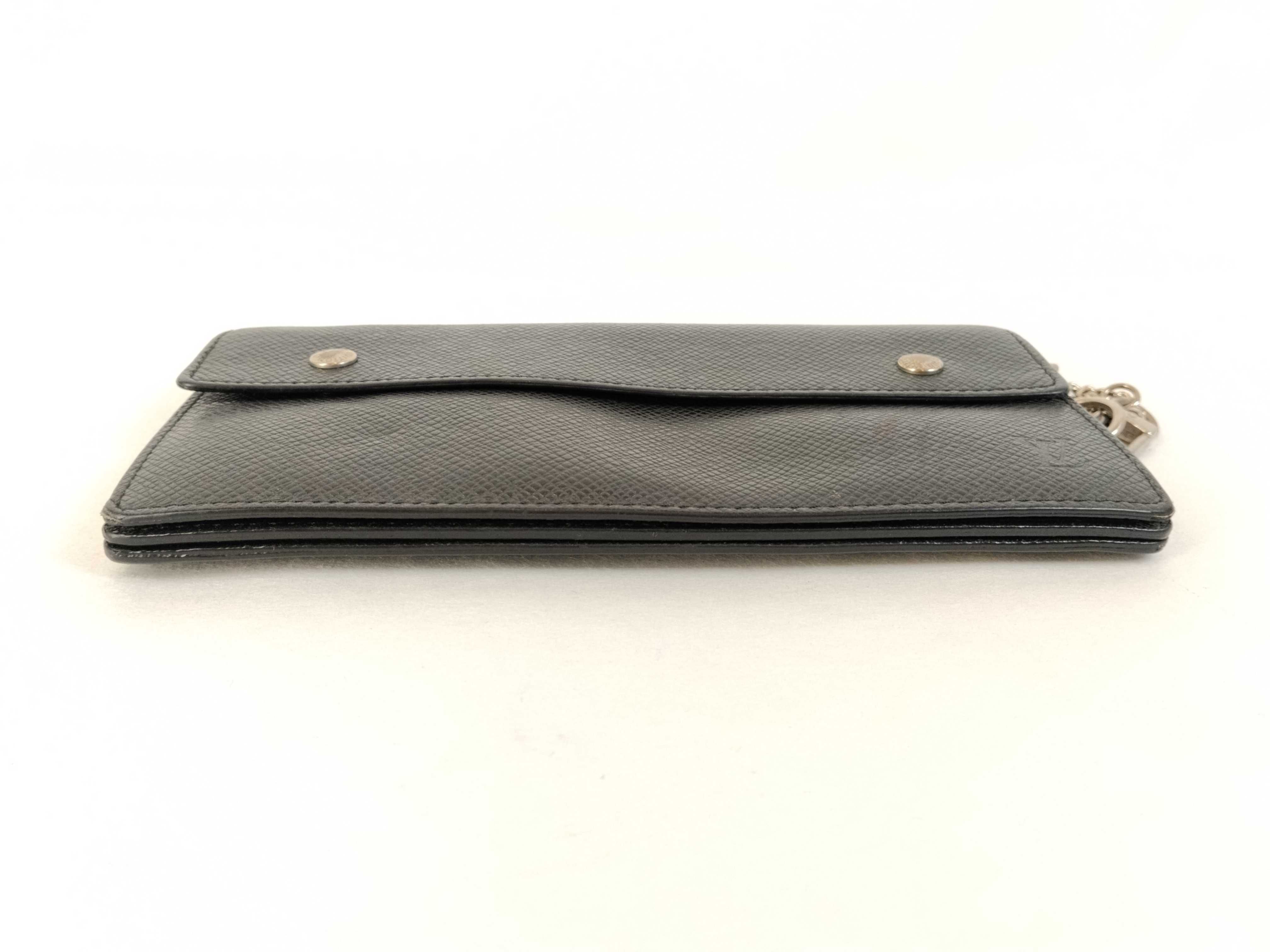 Taiga Leather Accordion Long Wallet with Chain — view 4