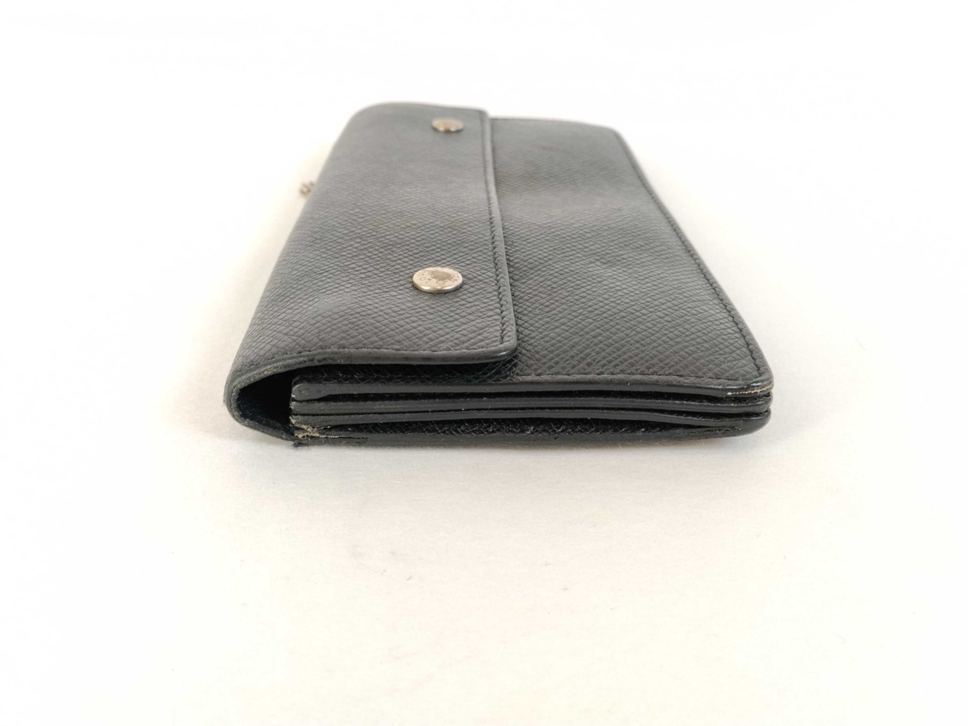 Taiga Leather Accordion Long Wallet with Chain — view 7