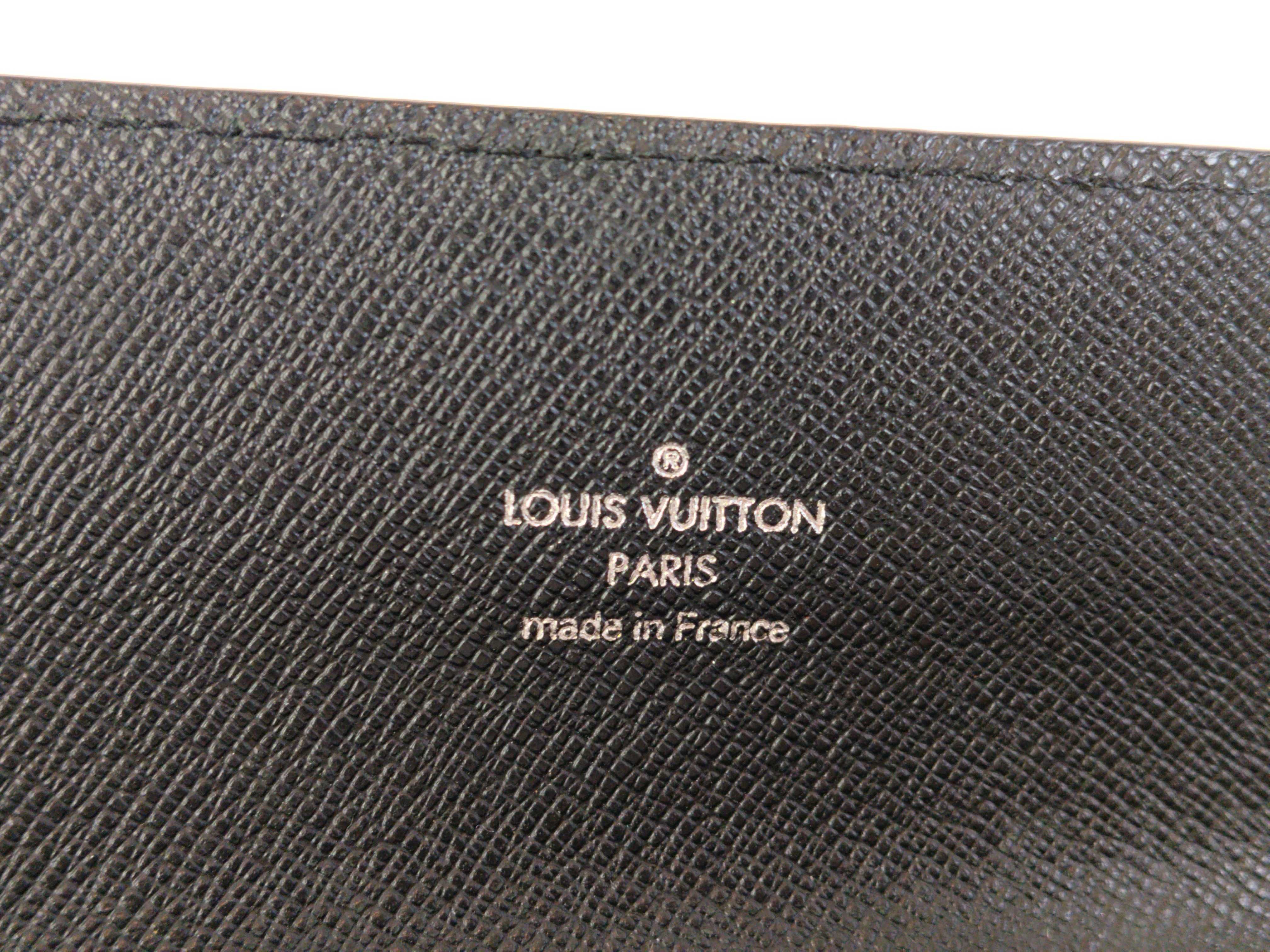 Taiga Leather Accordion Long Wallet with Chain — view 10