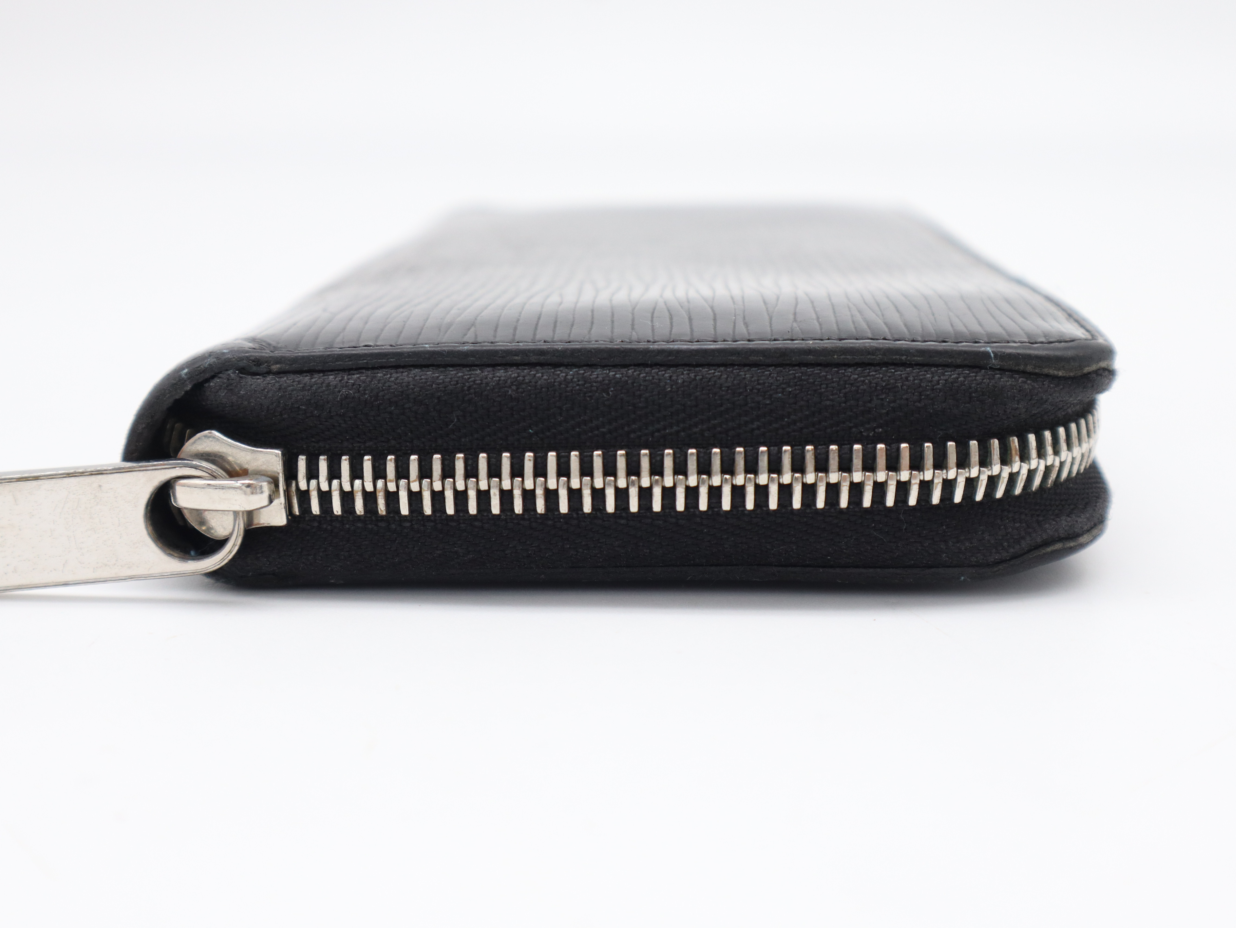 M61857 Epi Zippy Wallet Noir — view 6