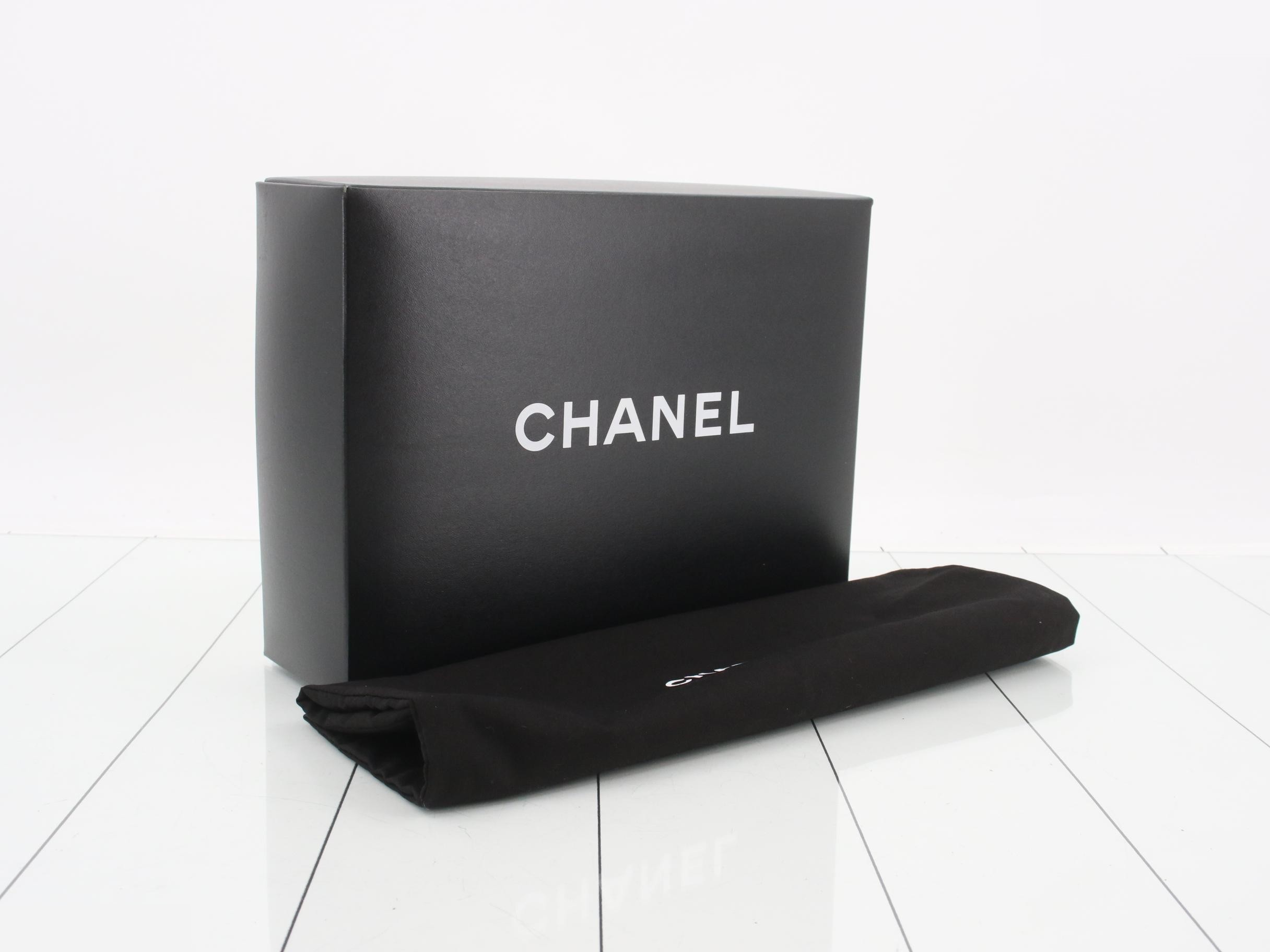 Matelassé (bag) - Shoulder bag — view 7