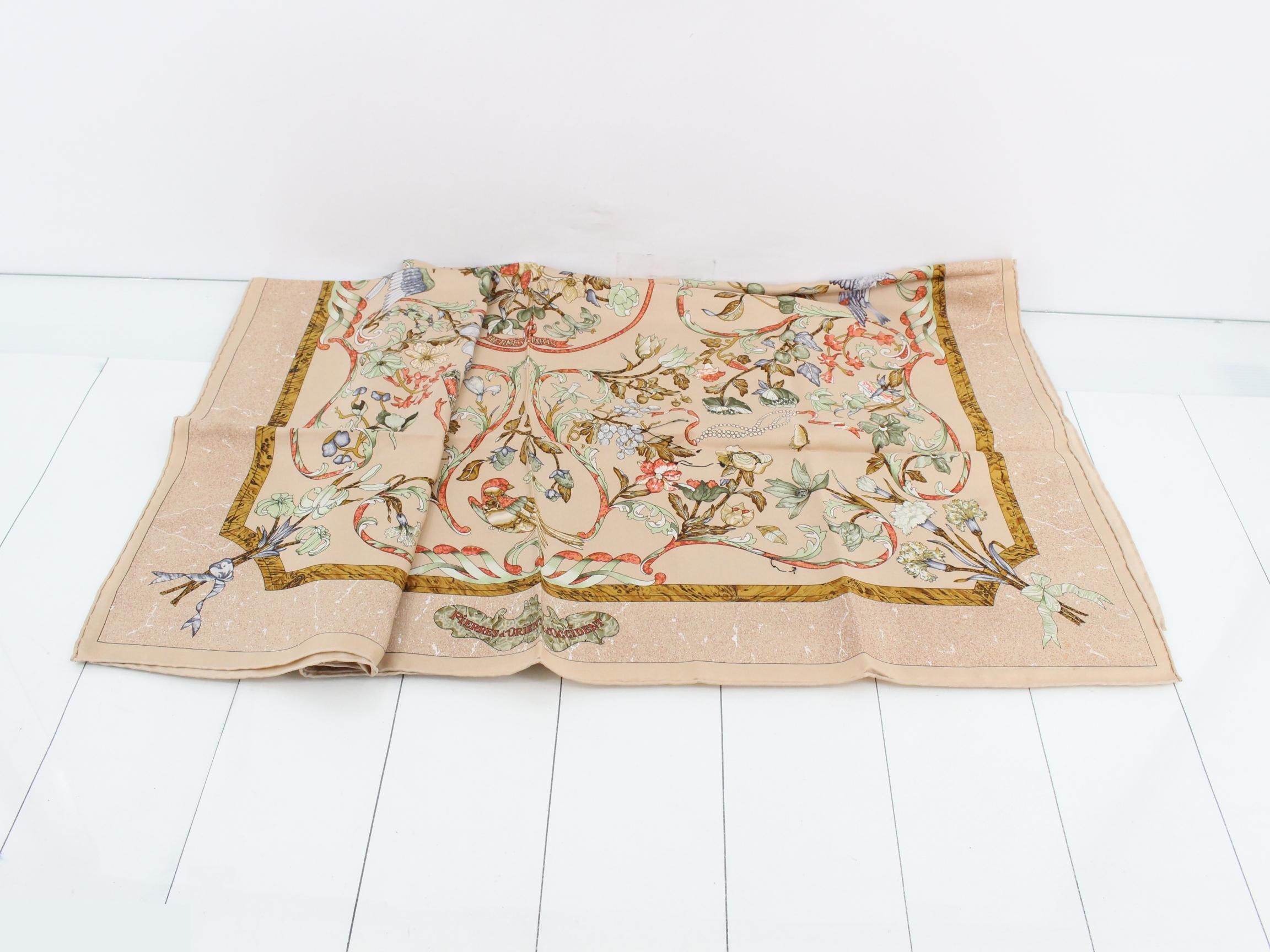 Carre 90 Scarf — view 3