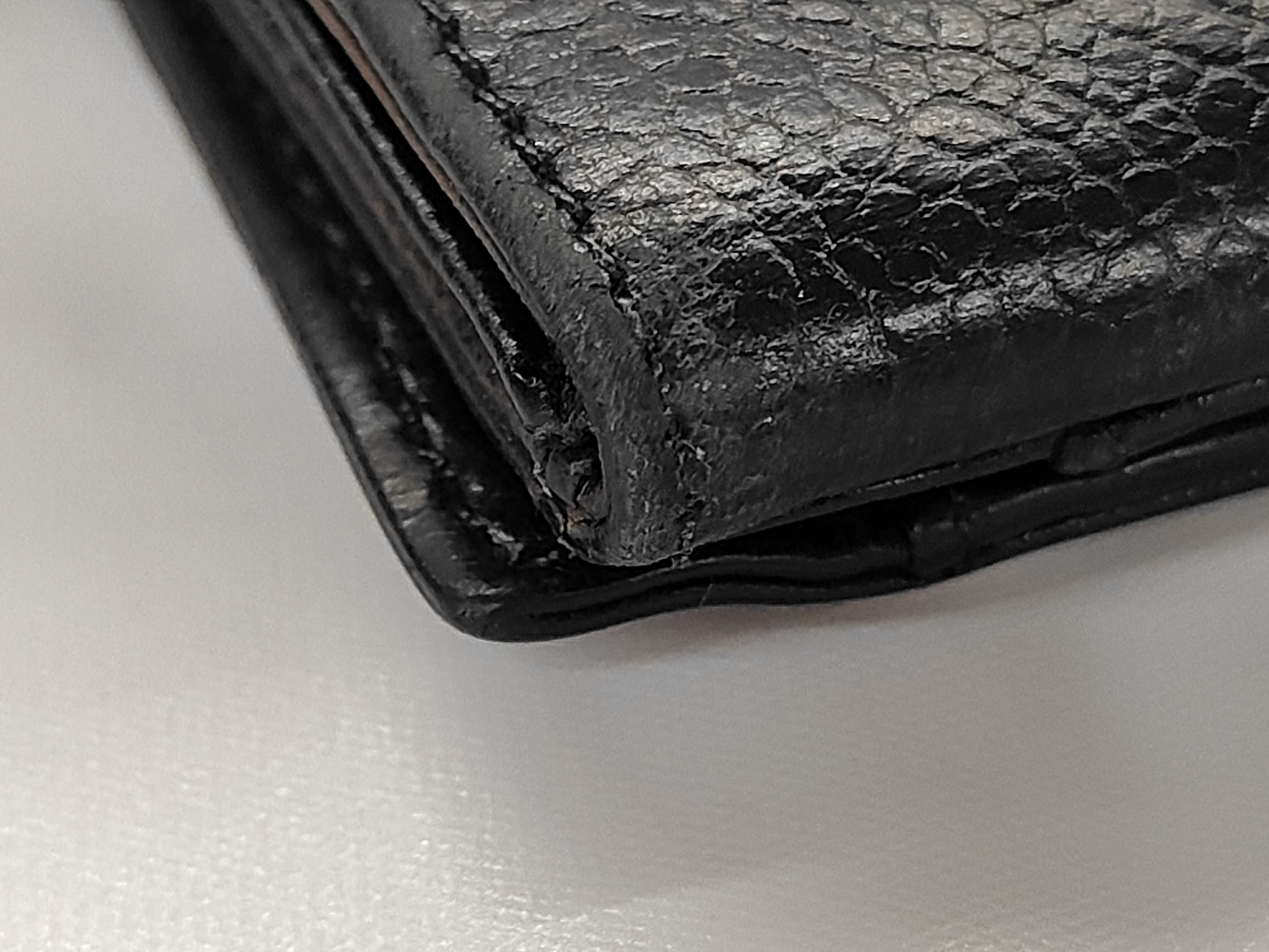 Caviar Skin Tri-fold Long Wallet with Coco Mark — view 3