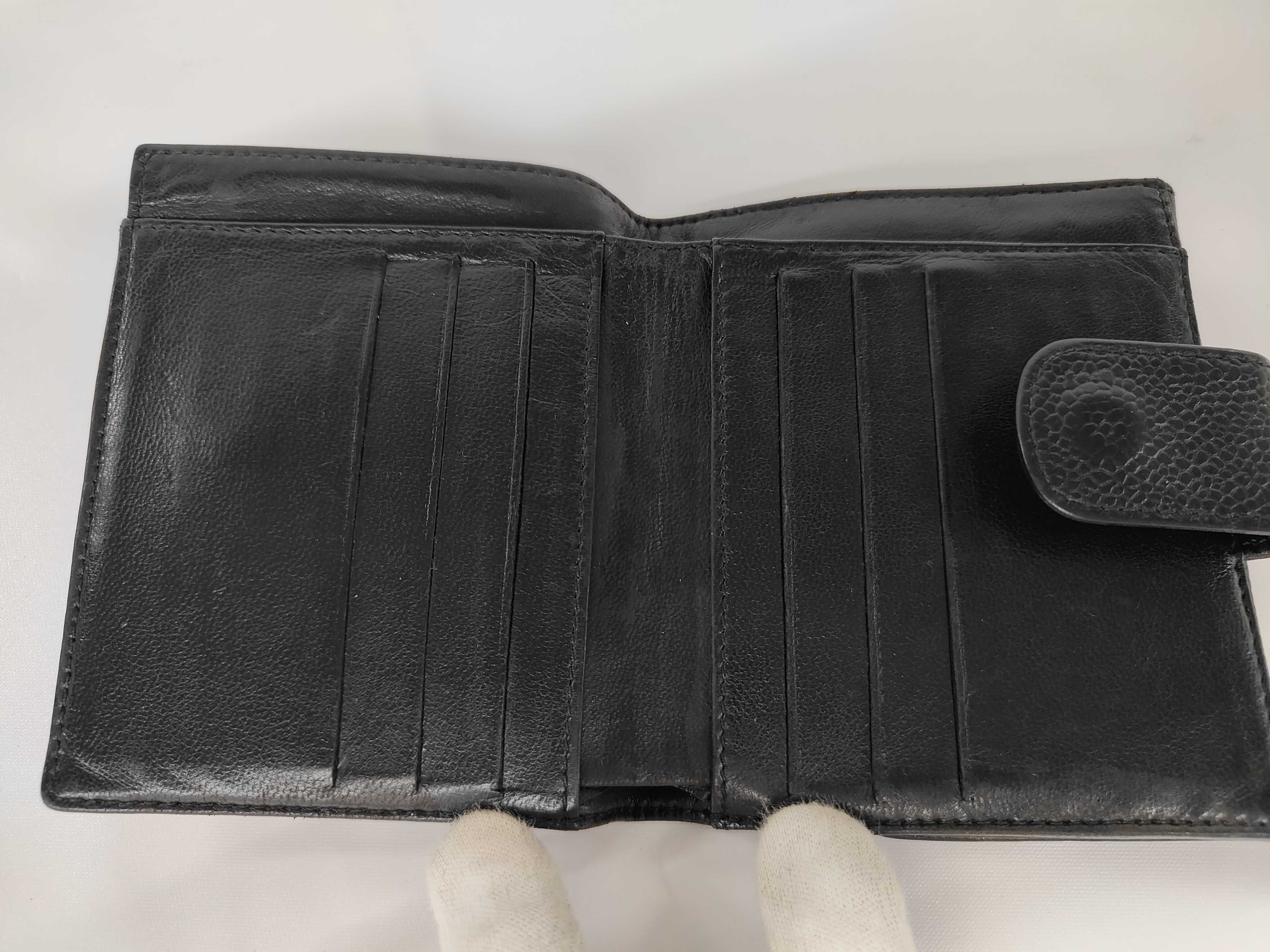 Caviar Skin Tri-fold Long Wallet with Coco Mark — view 4