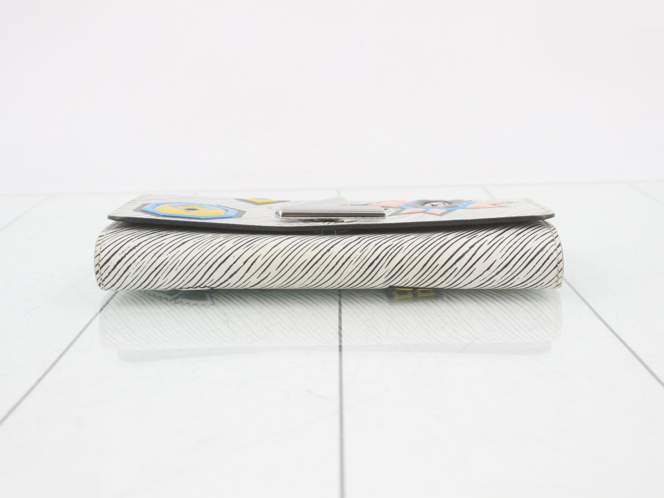 Epi Twist Wallet — view 3