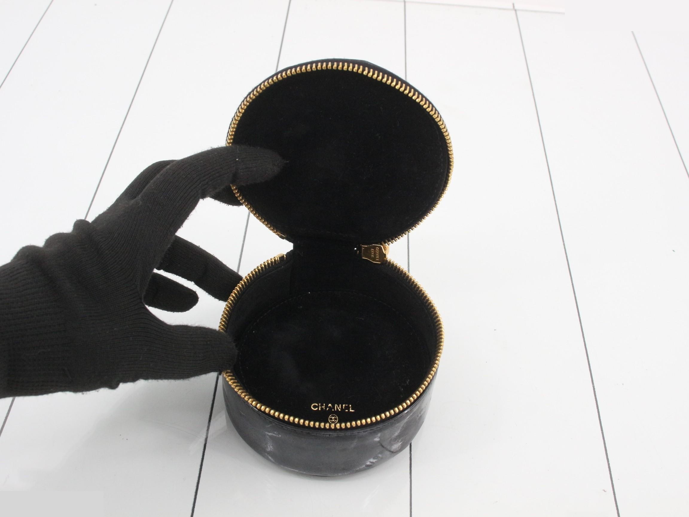pouch, enamel, black, stained. — view 4