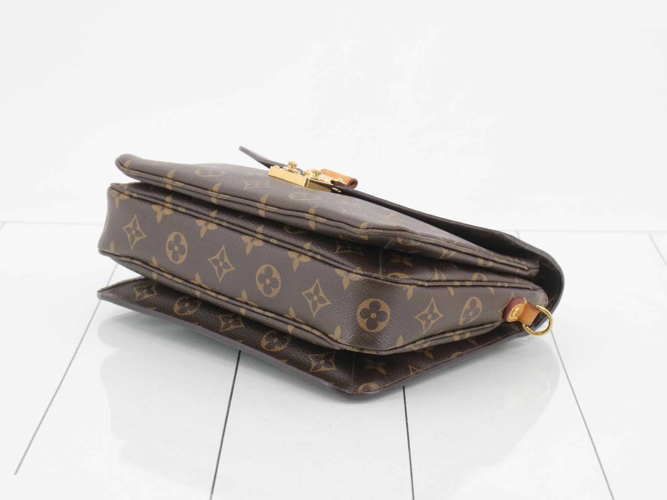 Monogram Pochette Metis MM 2-Way Handbag — view 6