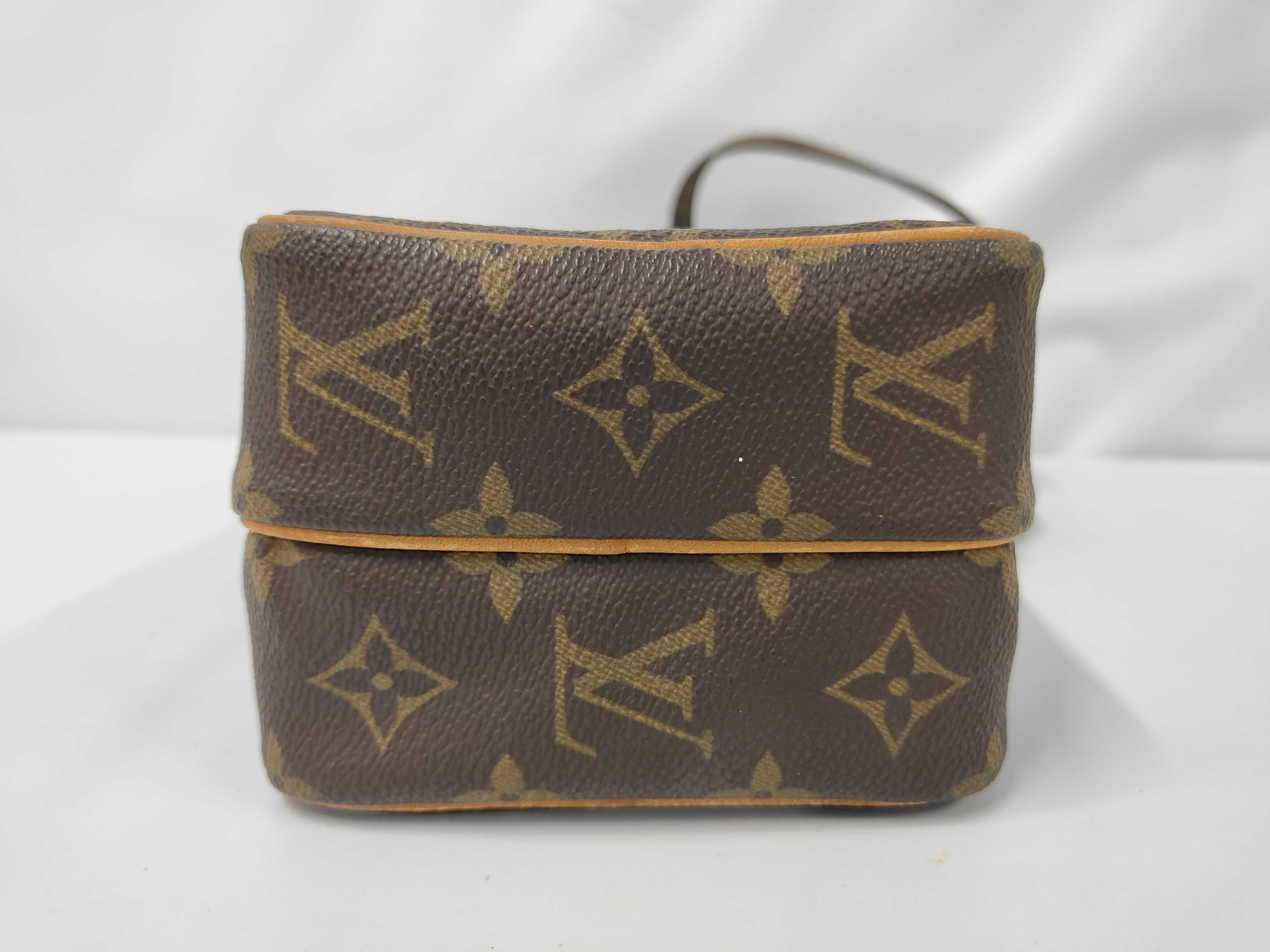 LOEWE Anagram Shoulder Bag — view 3