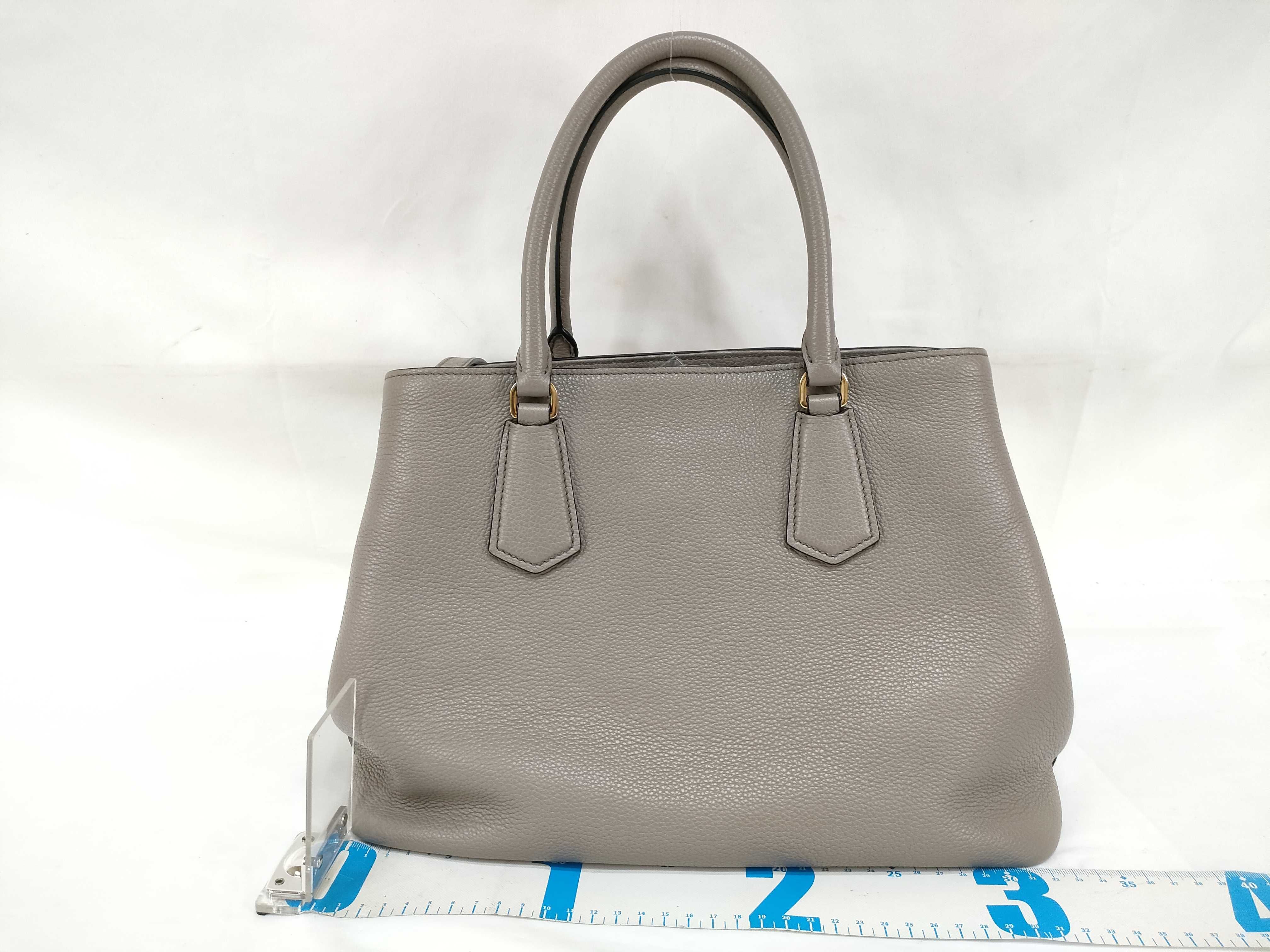 Vitello Daino Tote Bag 1BA239 Gray Shoulder Bag — view 2
