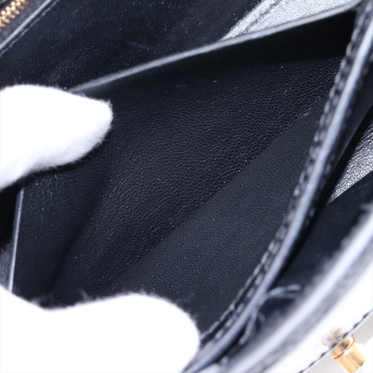 crocodile-embossed shoulder bag, black, 695541 — view 7