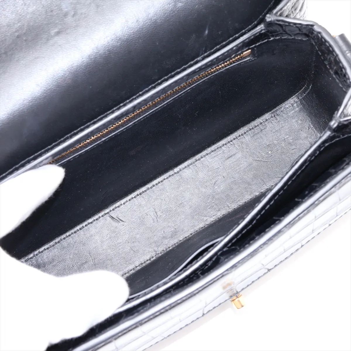 crocodile-embossed shoulder bag, black, 695541 — view 8