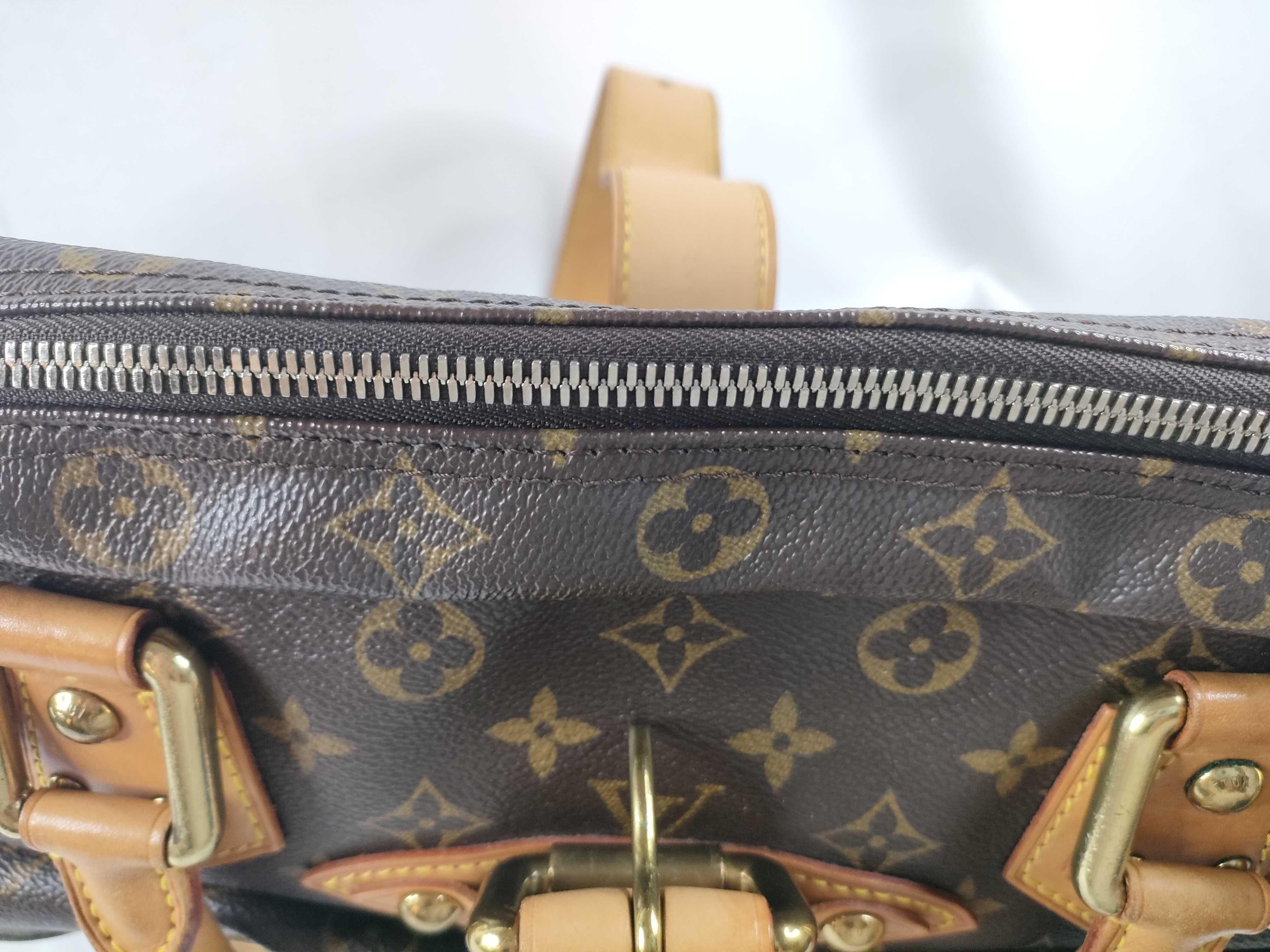 Brown Monogram Manhattan GM M40025 Shoulder Bag — view 10