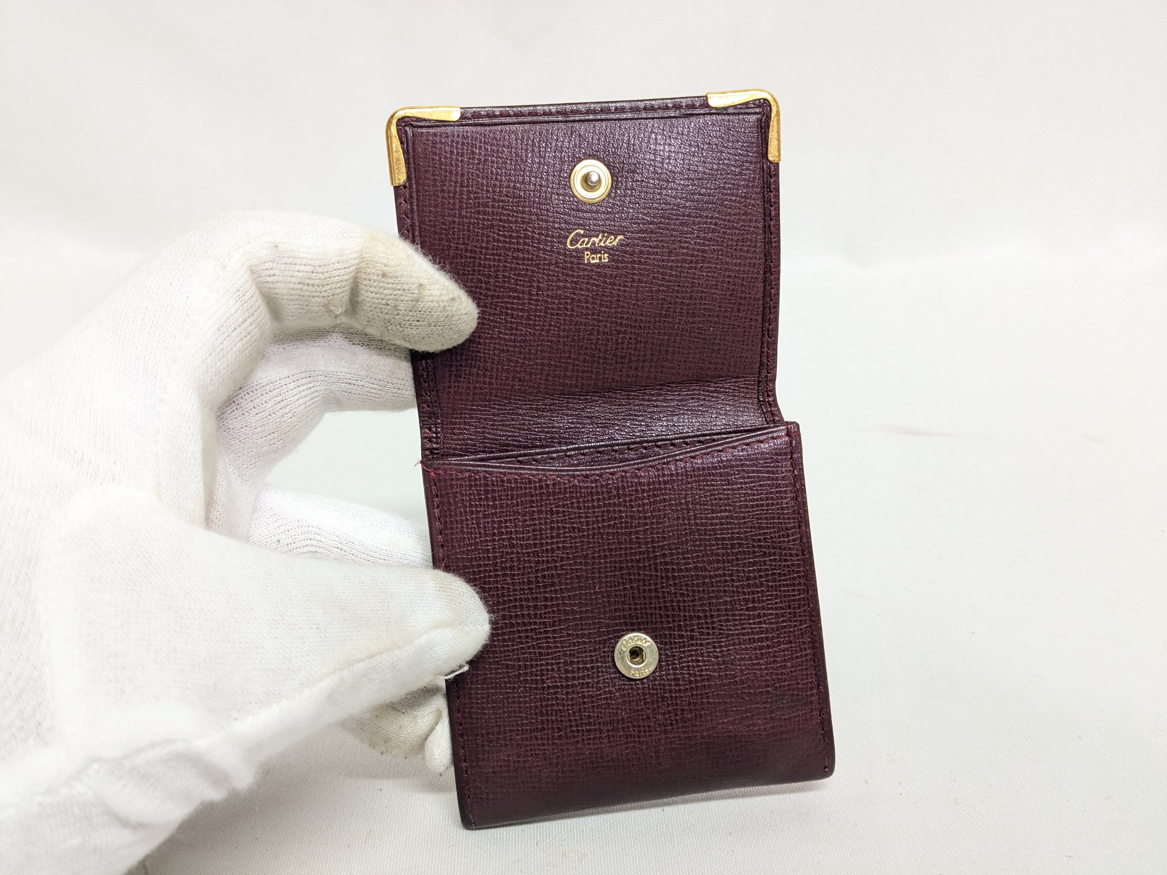 Must Coin Case — view 6