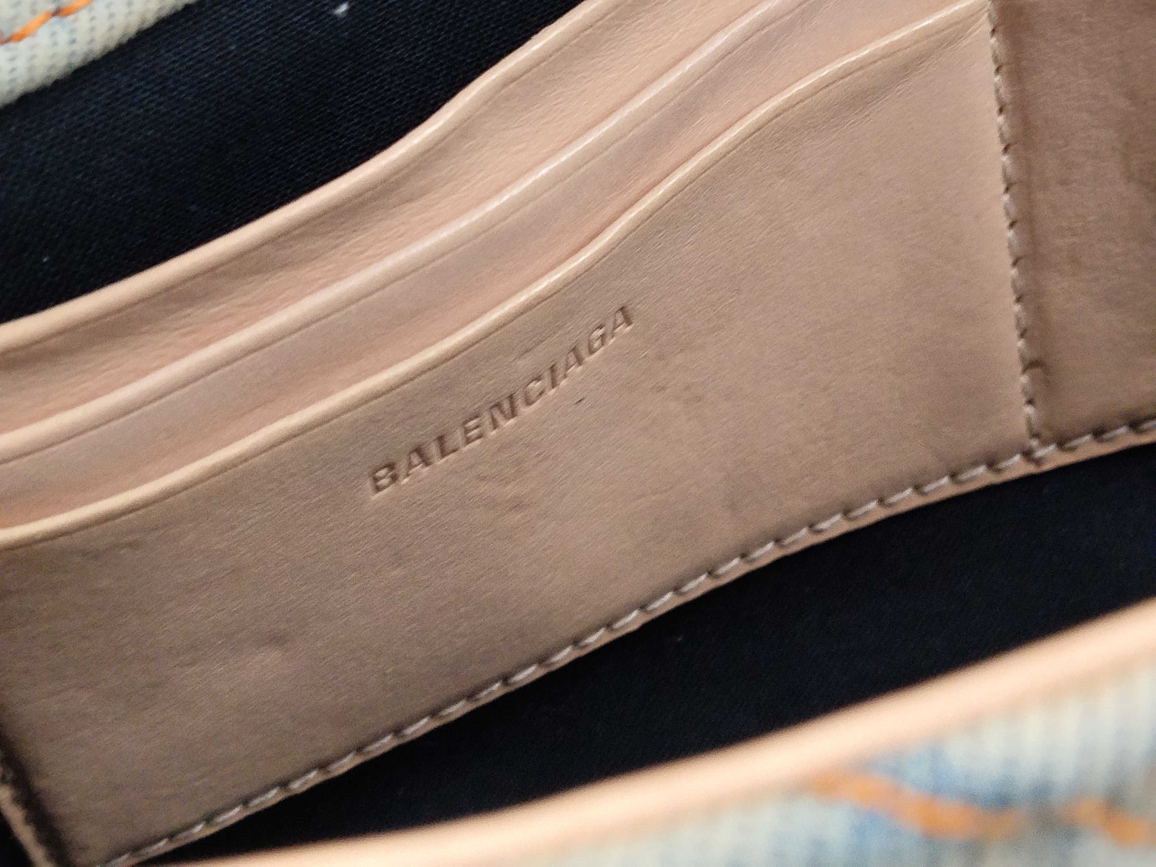 BB Logo Denim Quilted Chain Shoulder Bag — view 13