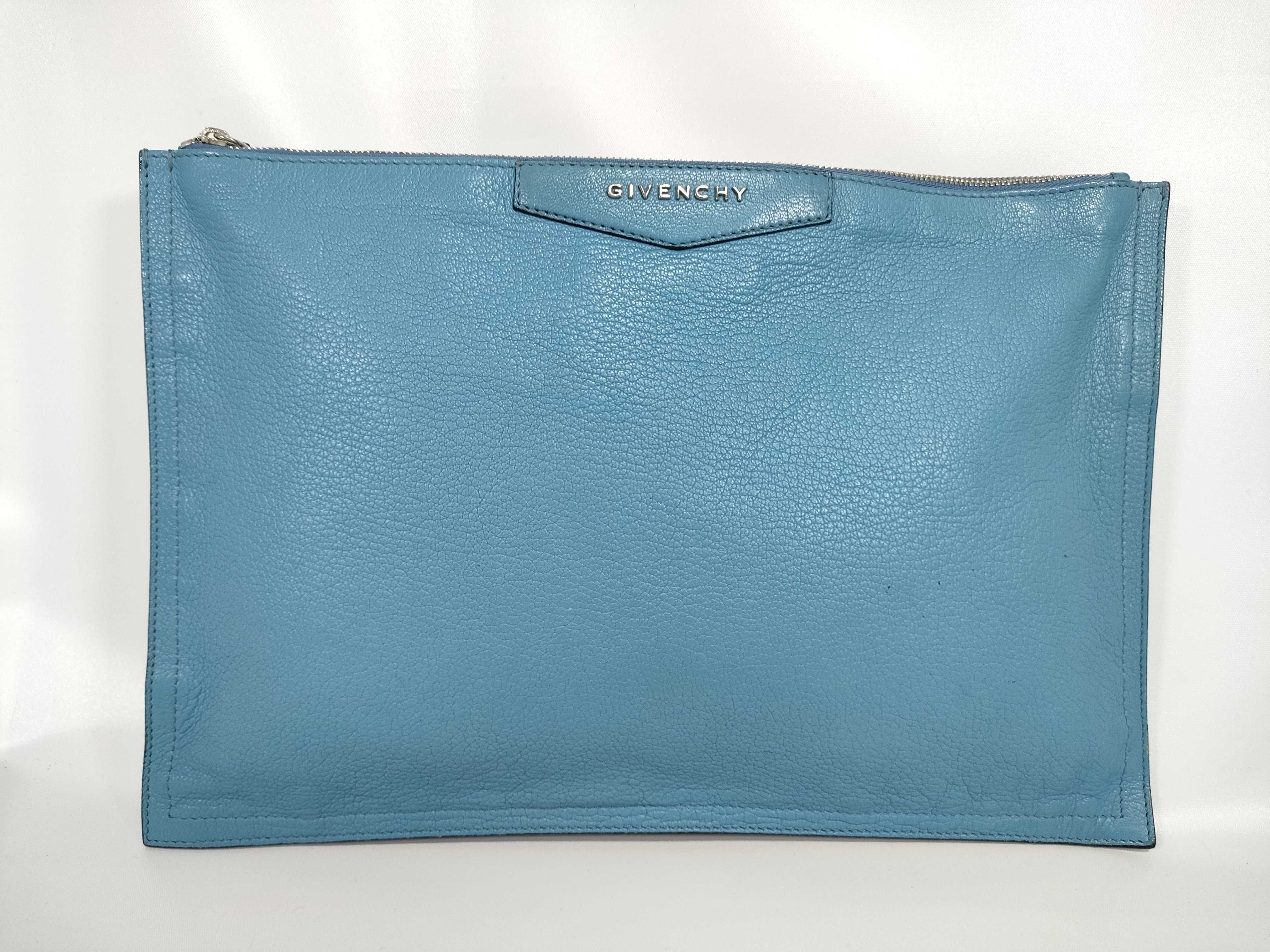 Antigona Leather Clutch Bag