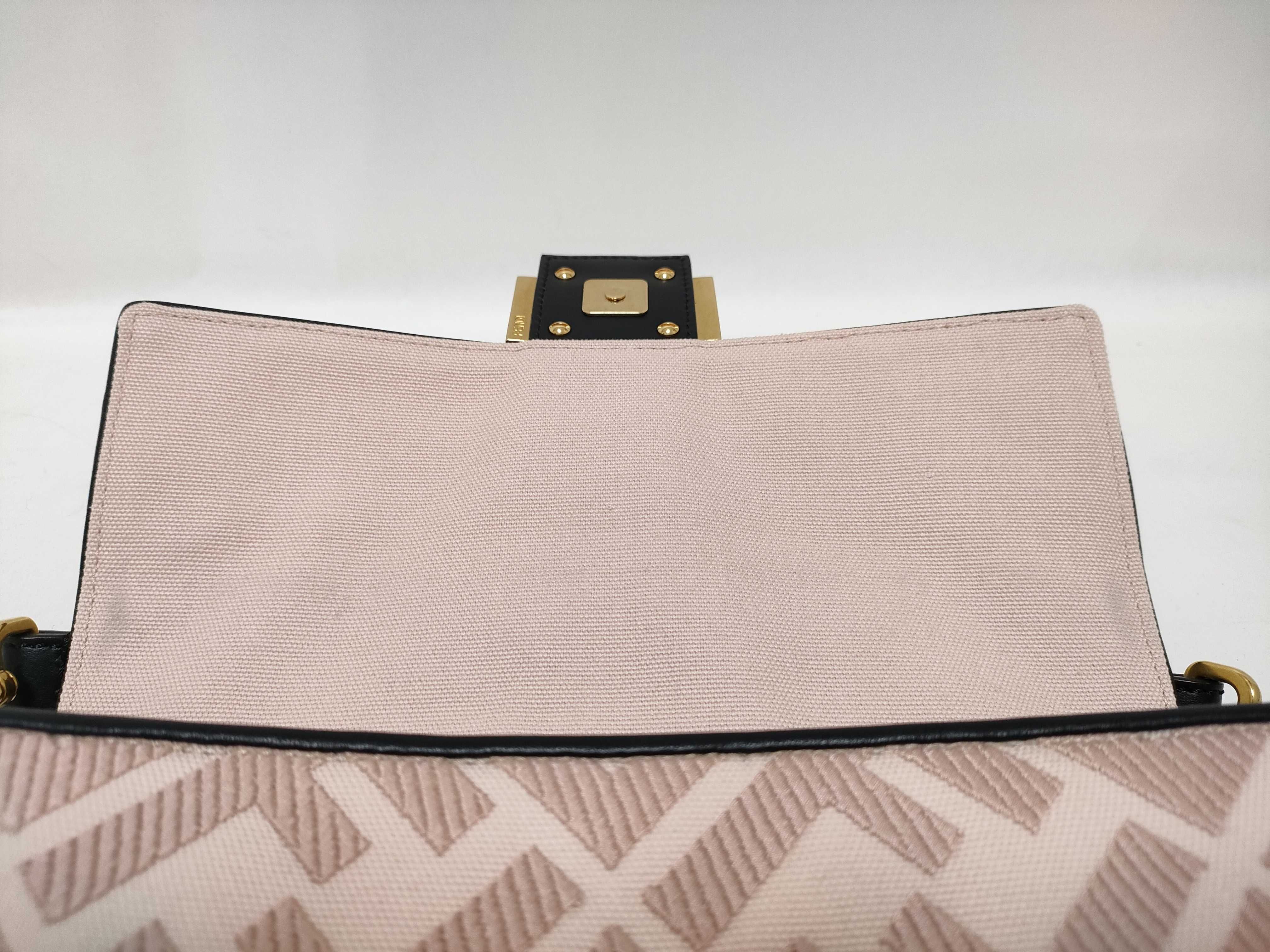 Zucca Pattern Fendi Zucca 2-Way Baguette Pink — view 8