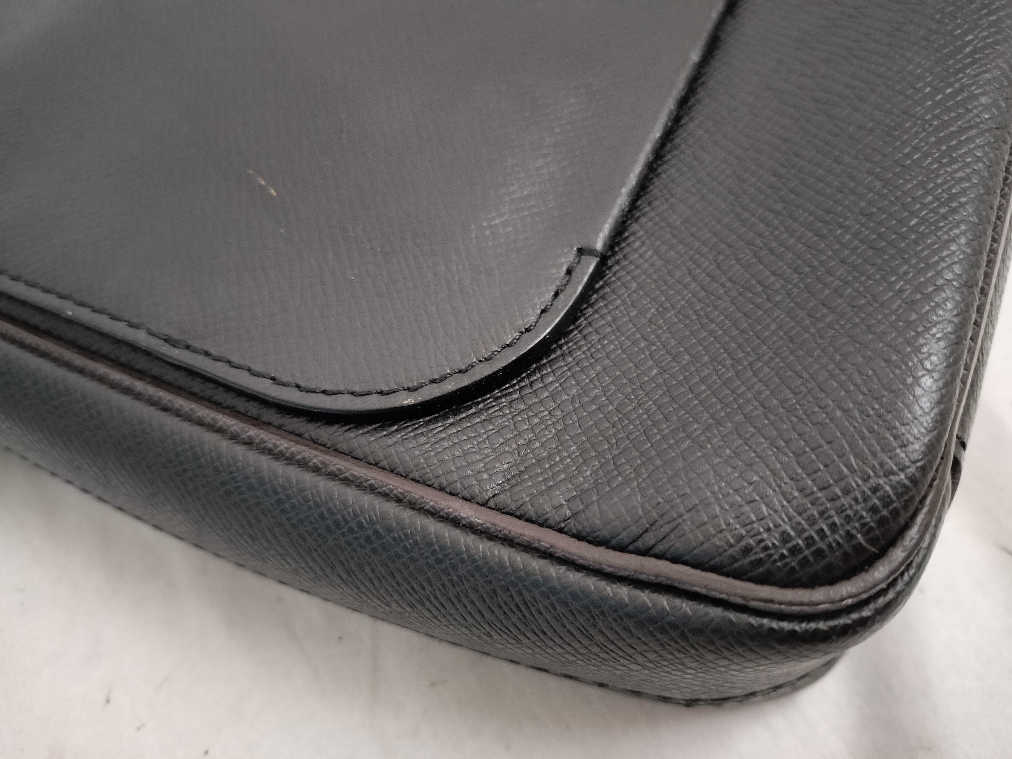 Taiga Roman PM M30360 Shoulder Bag — view 13