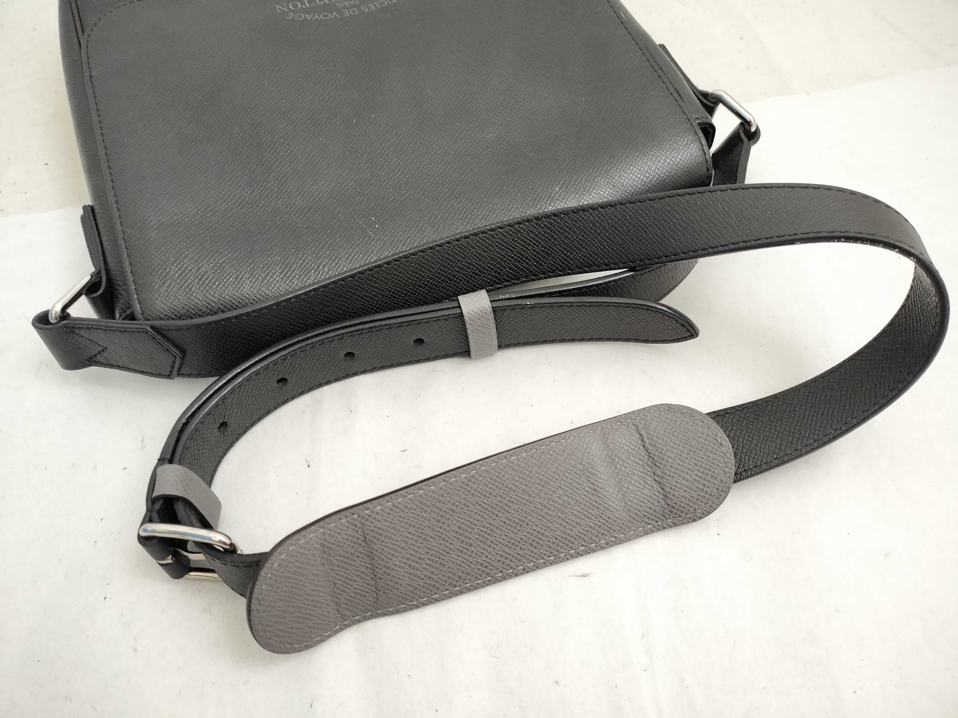 Taiga Roman PM M30360 Shoulder Bag — view 3