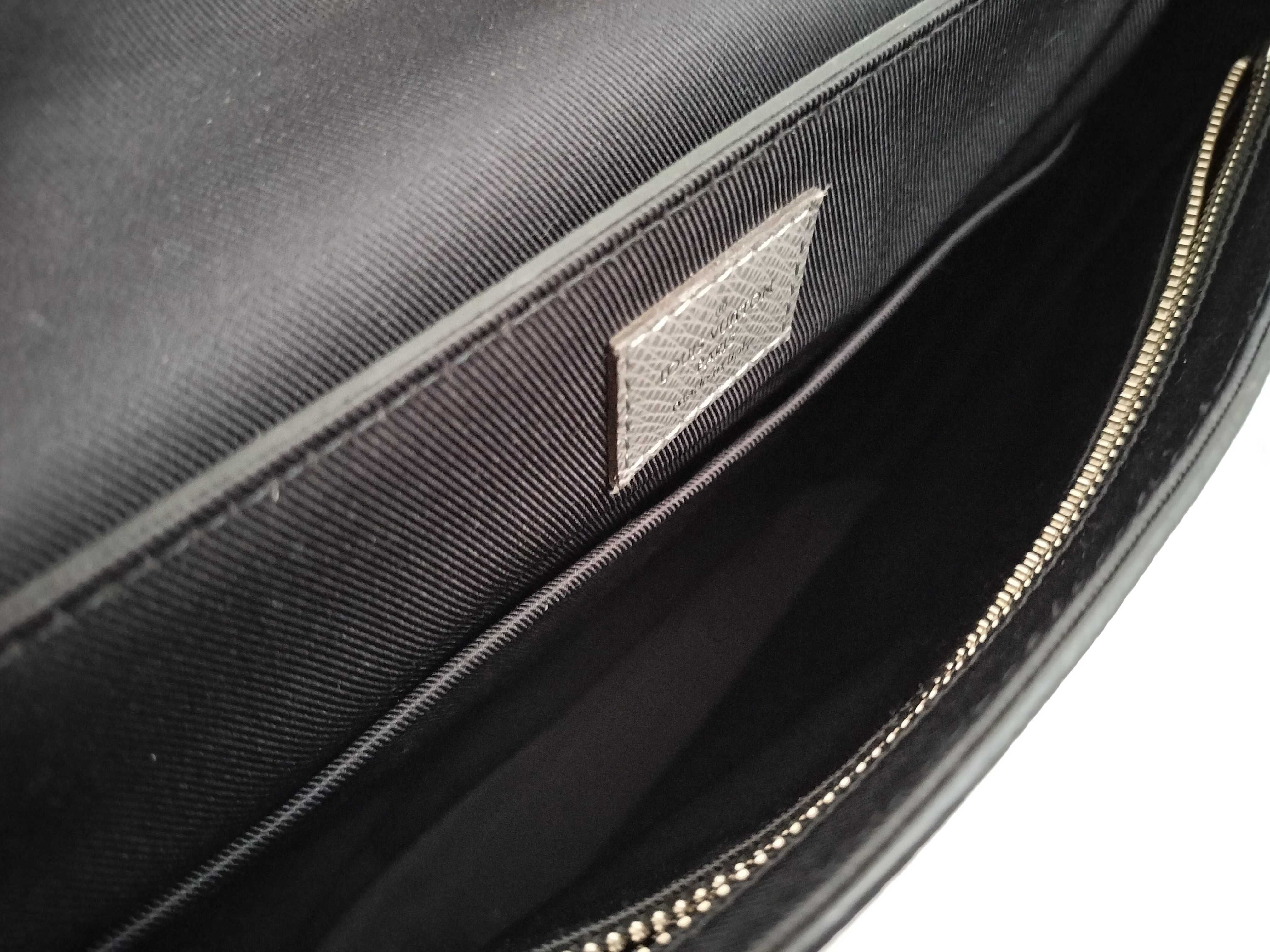 Taiga Roman PM M30360 Shoulder Bag — view 10