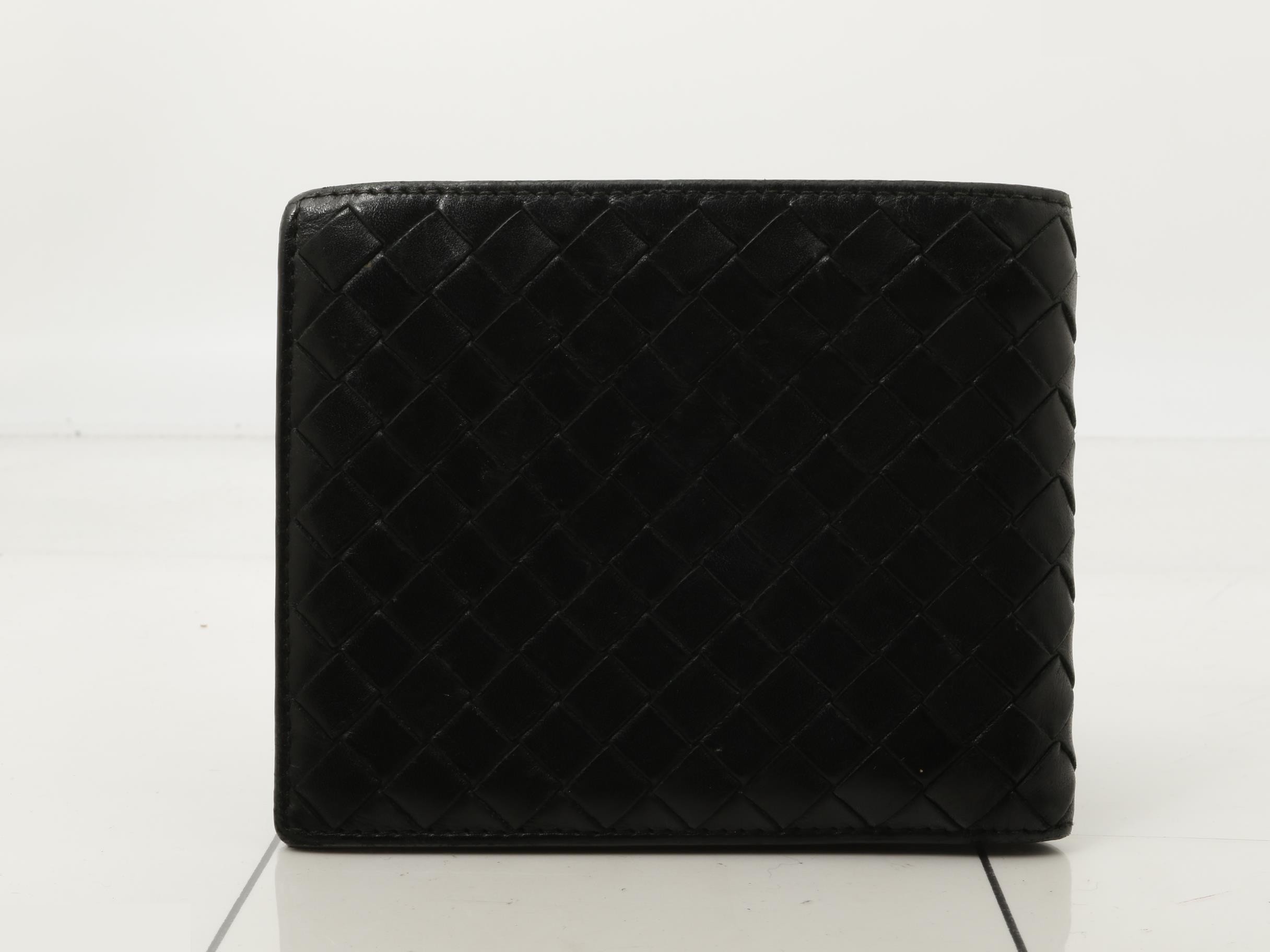 wallet — view 2