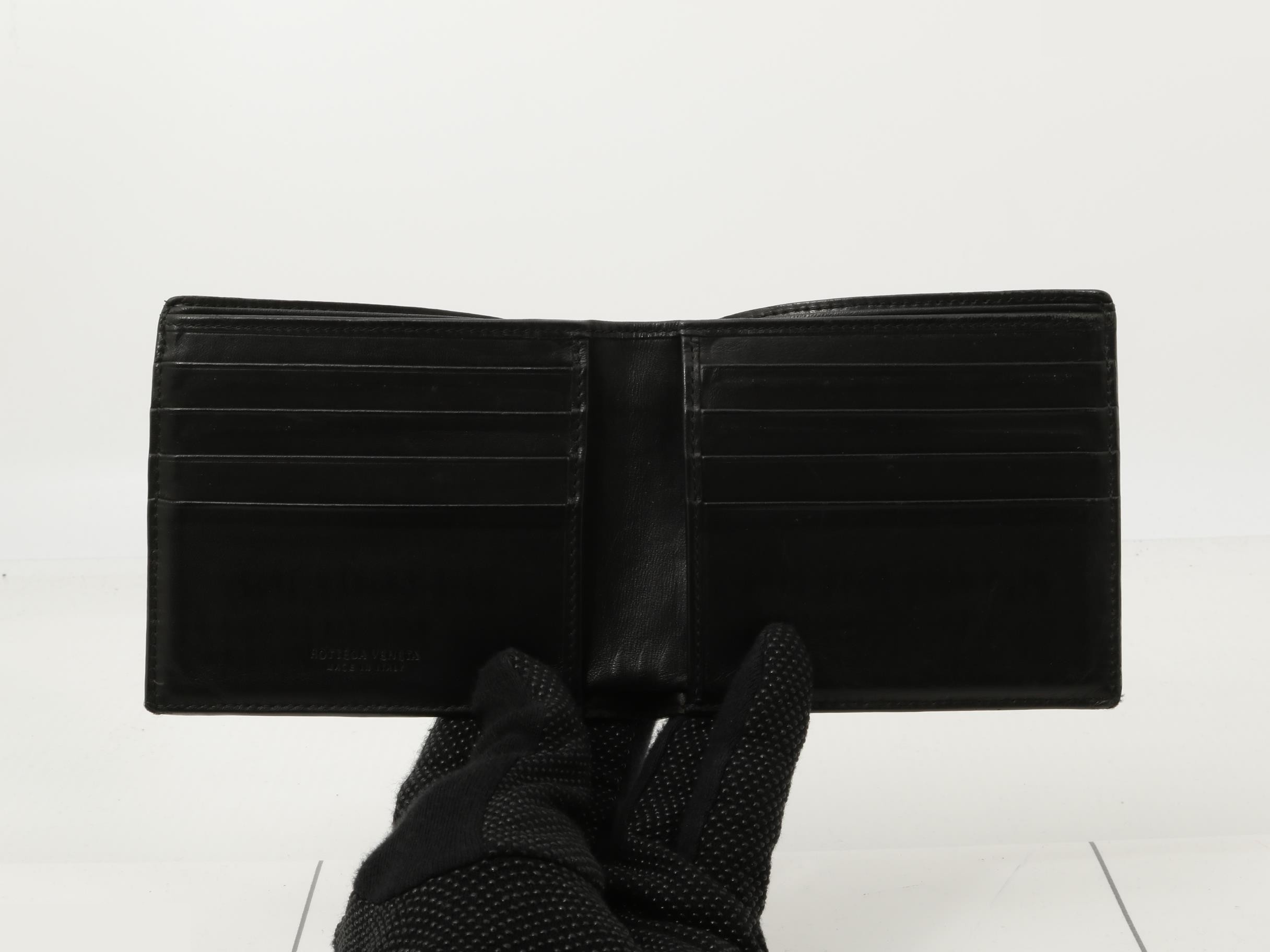 wallet — view 4