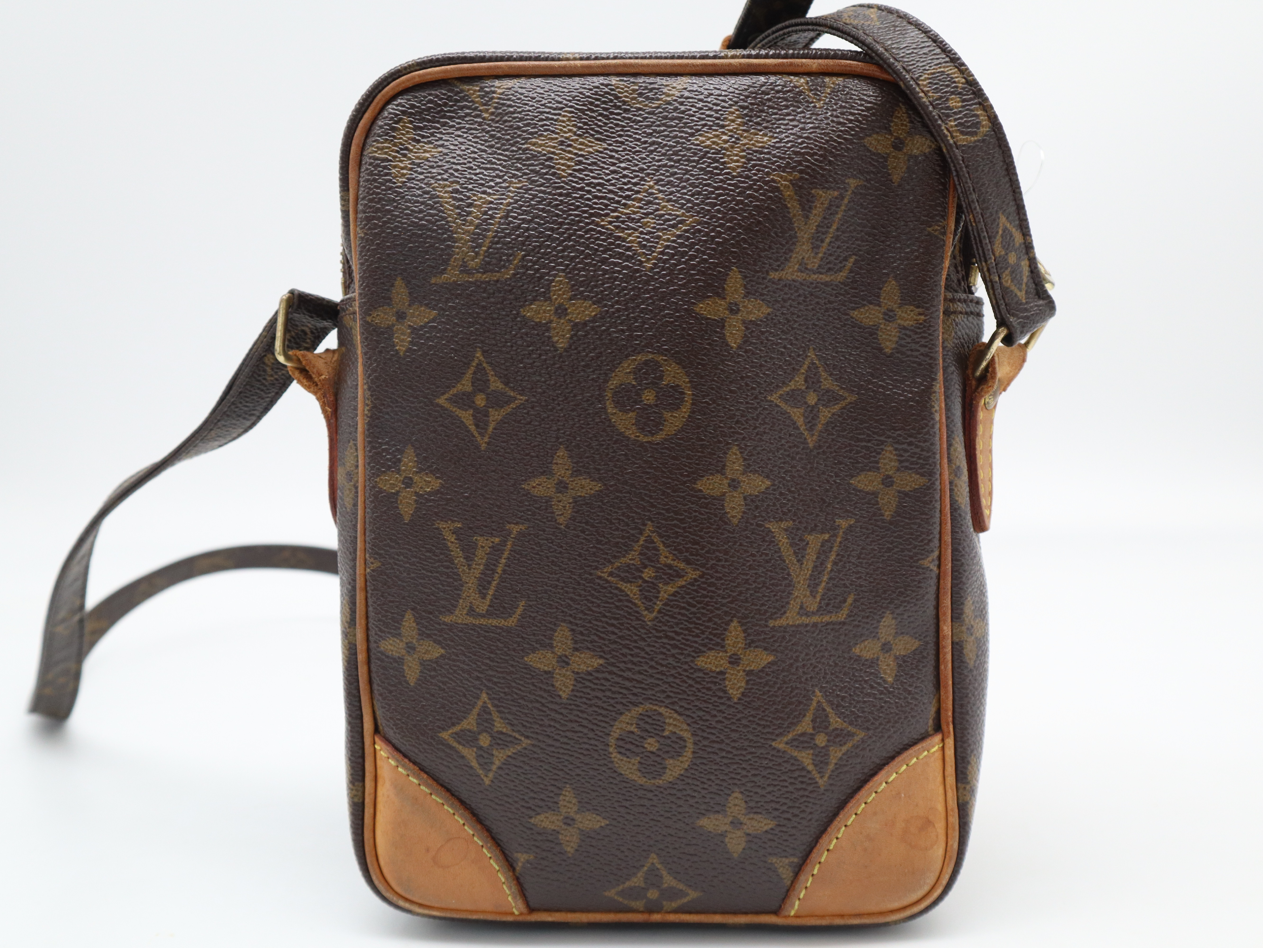 M45236 Monogram Amazon Shoulder Bag — view 2