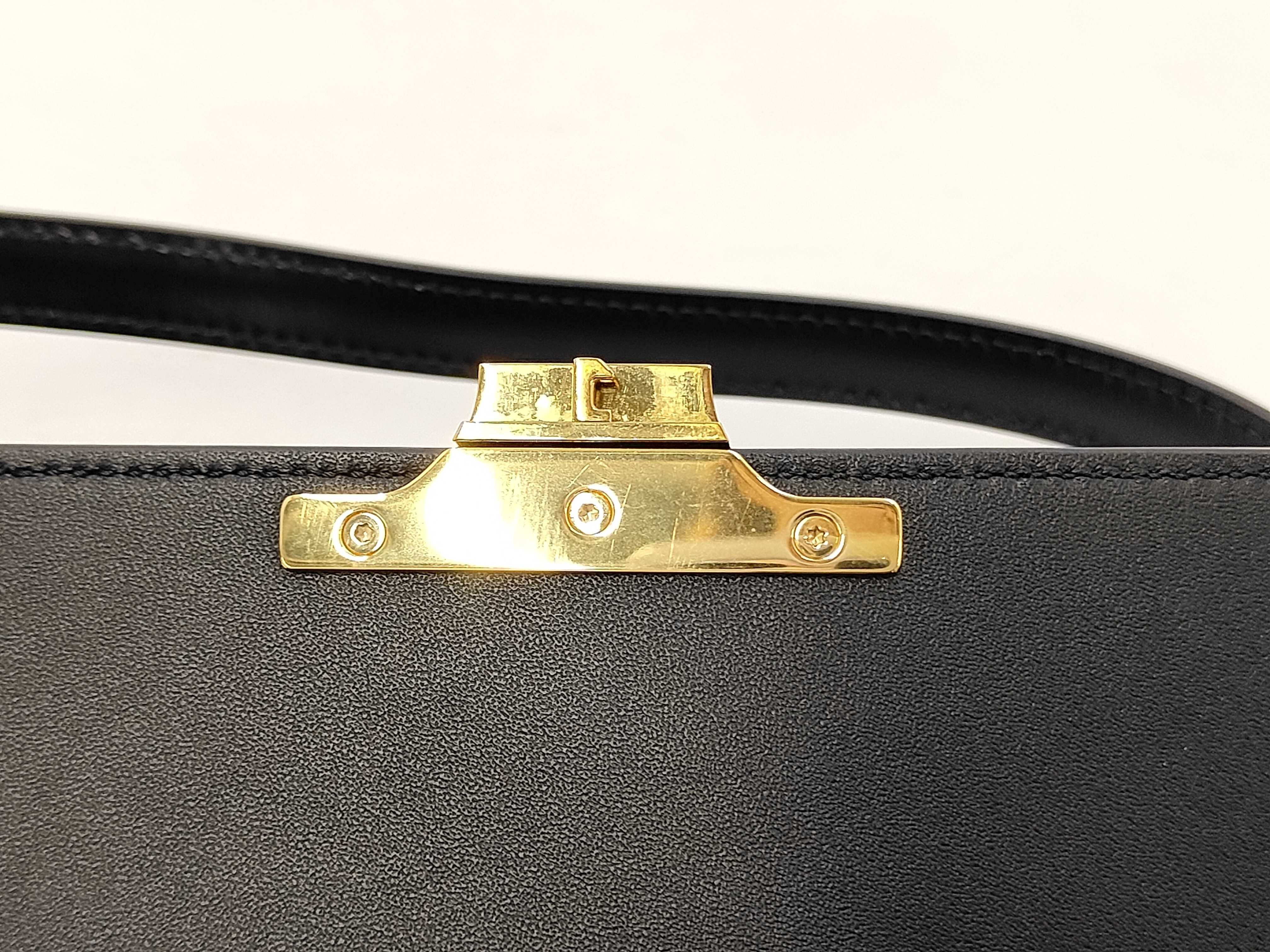 Triomphe Claude Shoulder Bag — view 11
