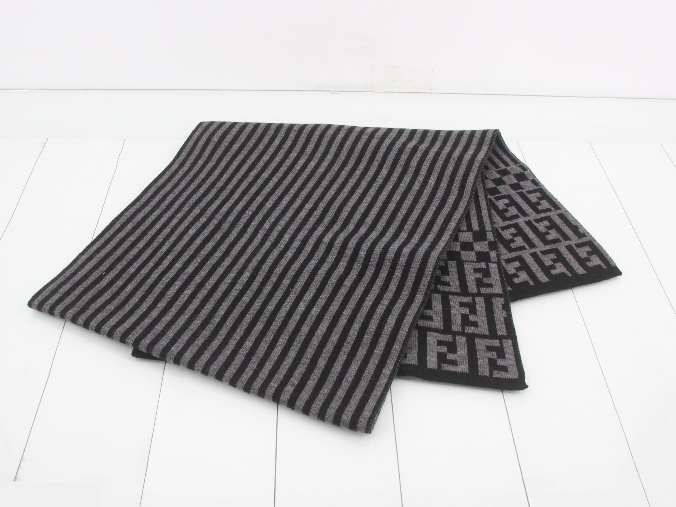 ZUCCA scarf with tag — view 3