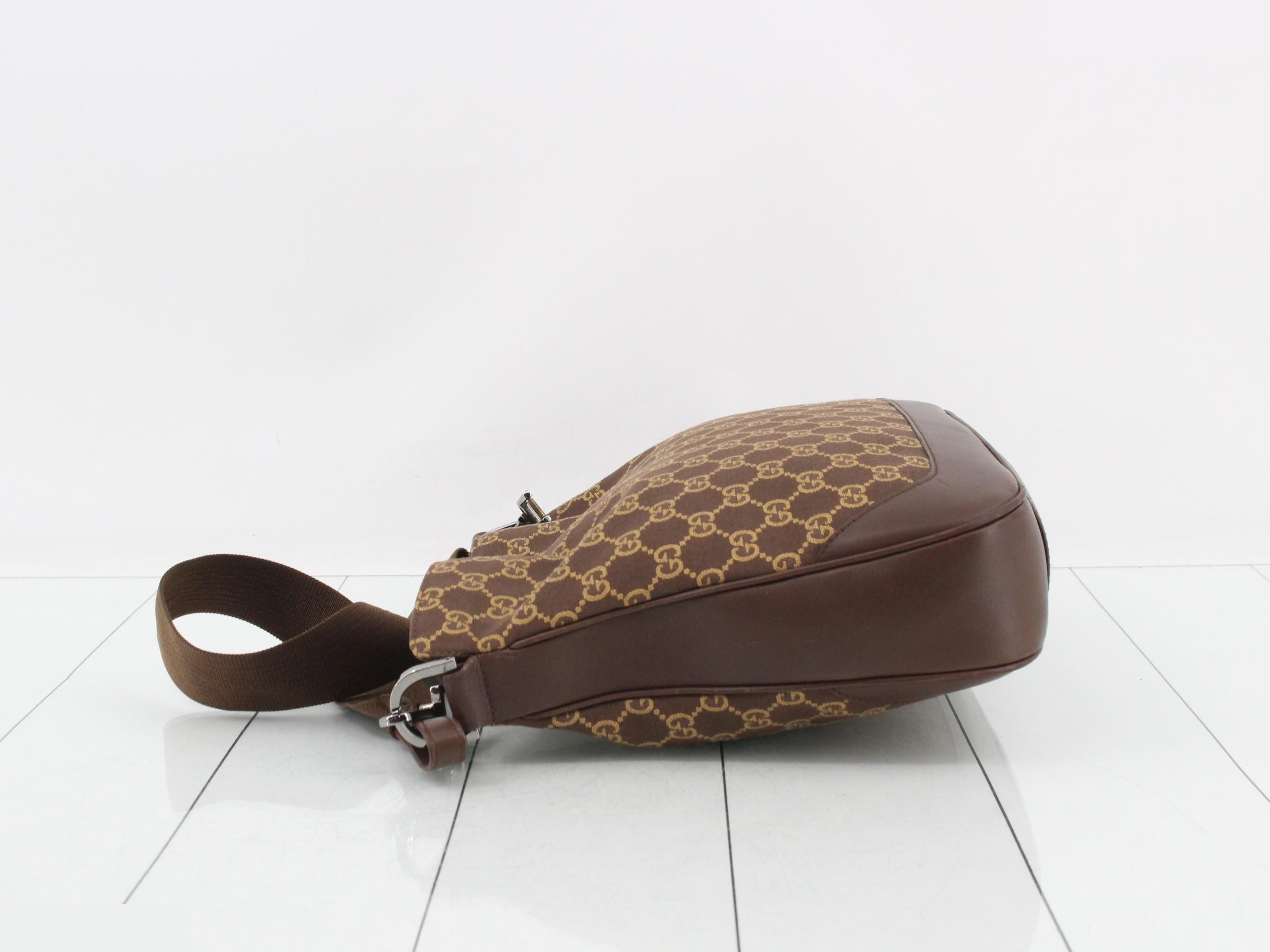 GG Canvas (Bag) - Shoulder Bag — view 4