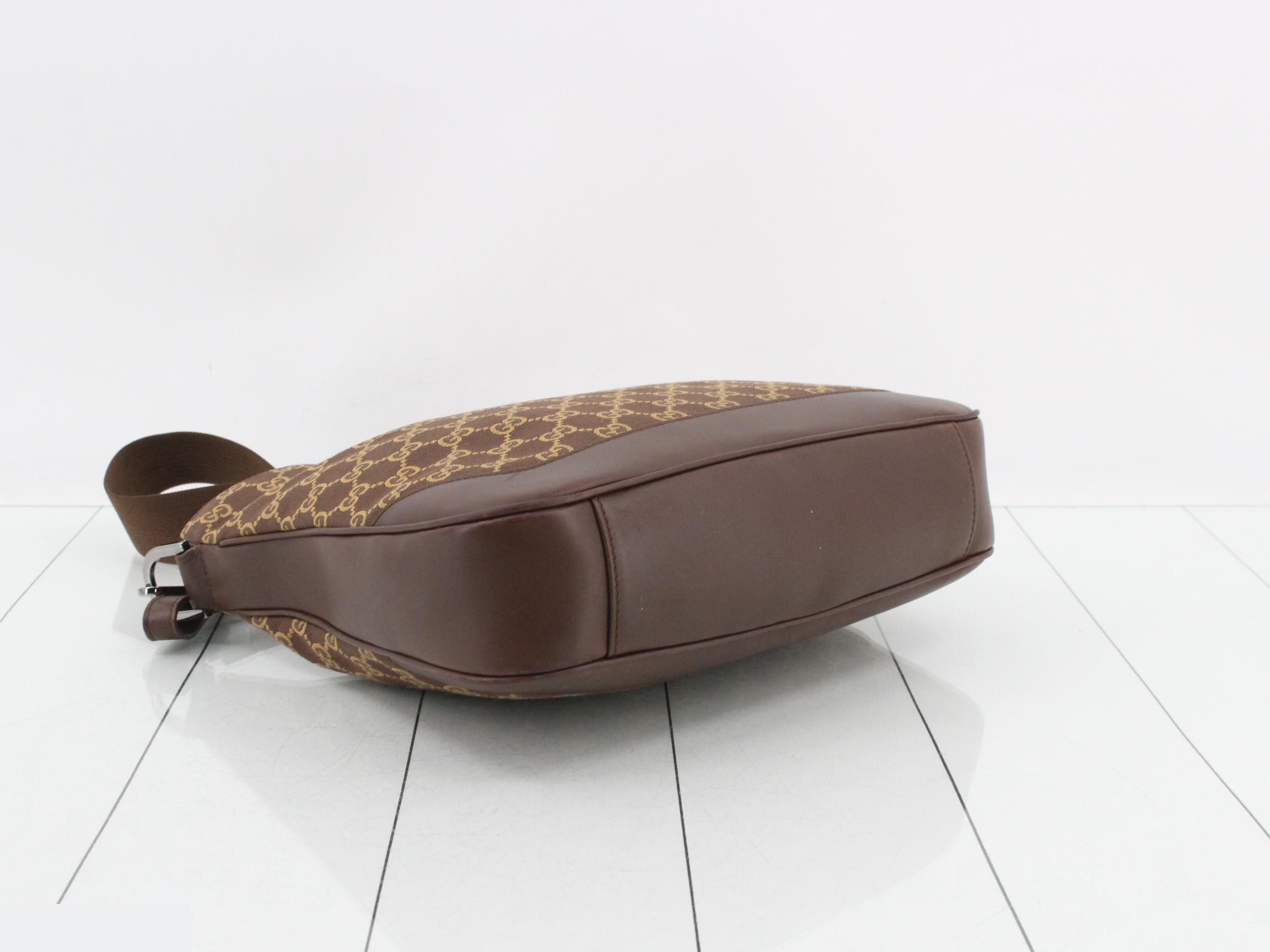 GG Canvas (Bag) - Shoulder Bag — view 5